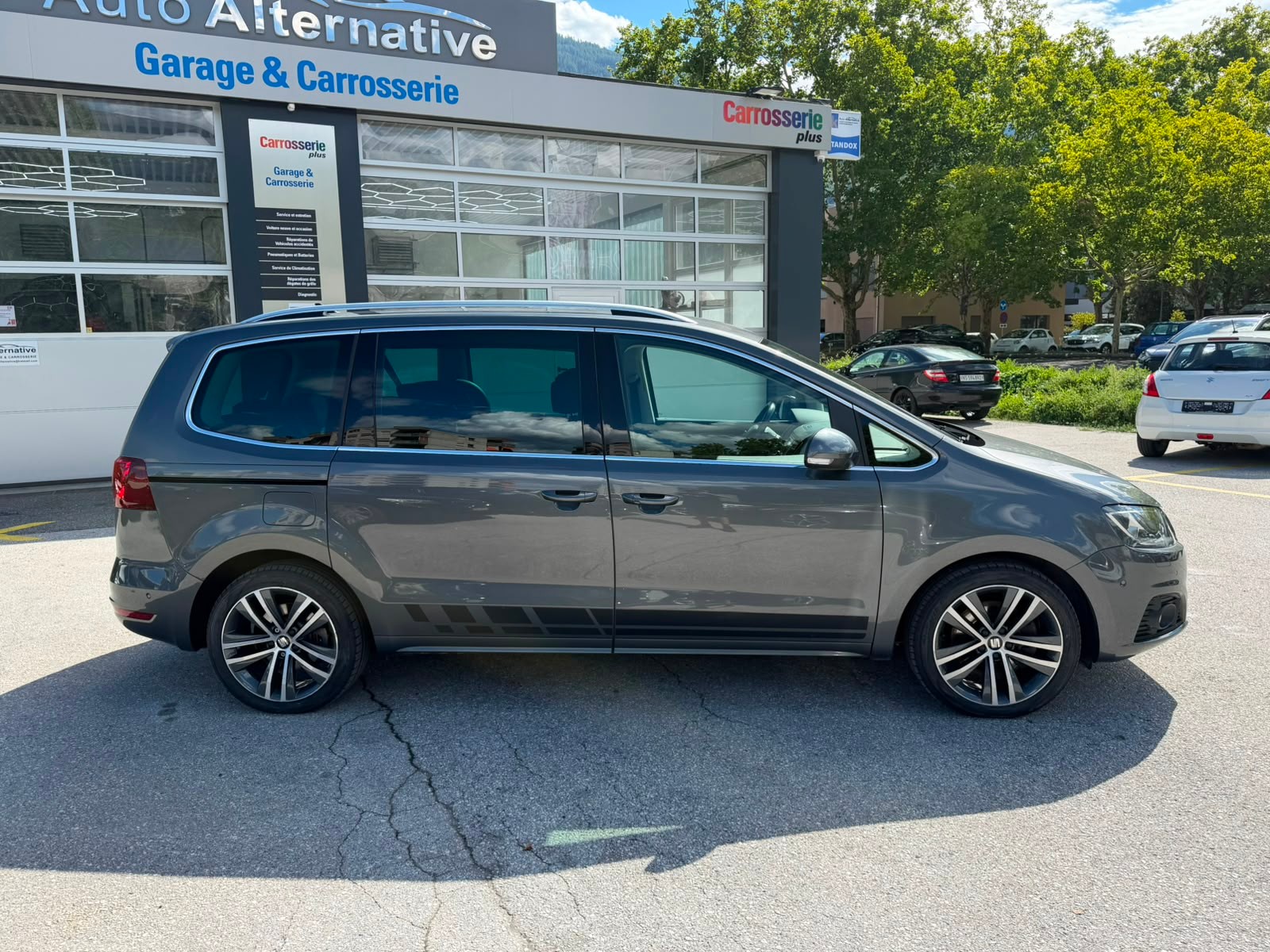SEAT Alhambra 2.0 TDI 4Drive SWISS FR-showroom-element-2