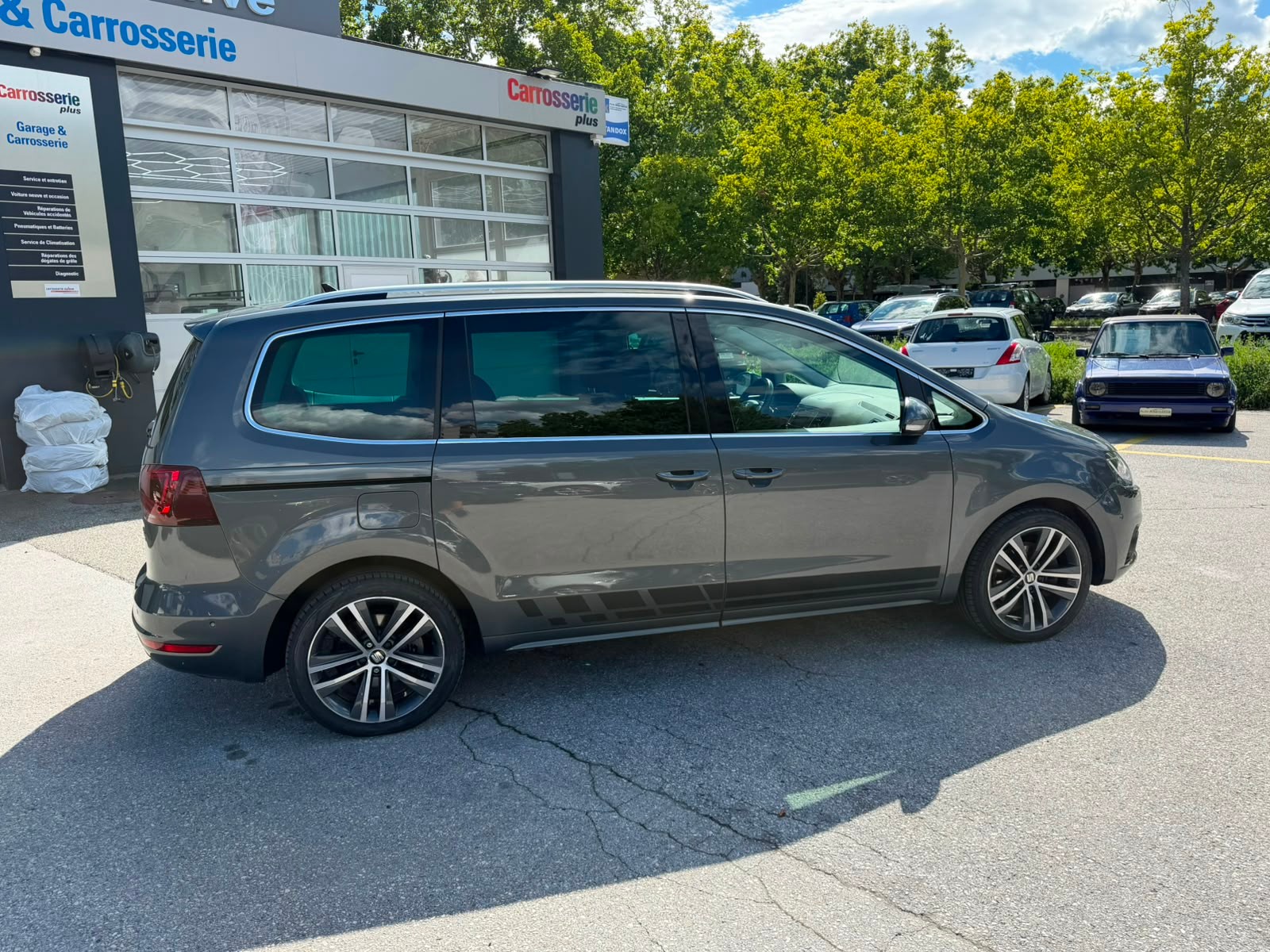 SEAT Alhambra 2.0 TDI 4Drive SWISS FR-showroom-element-3