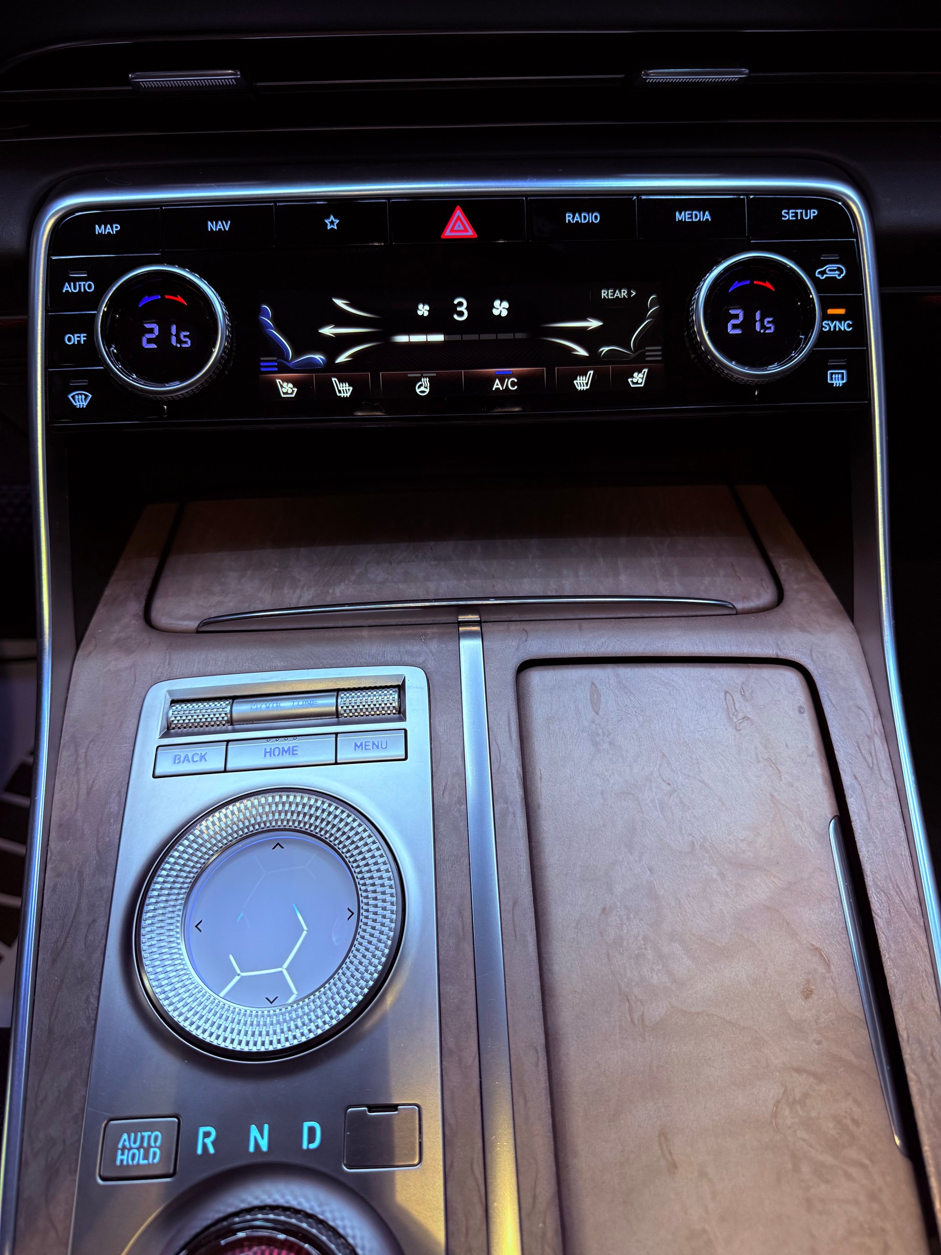 GENESIS GV80 2.5 TGDI Luxus AT8 AWD-image-15