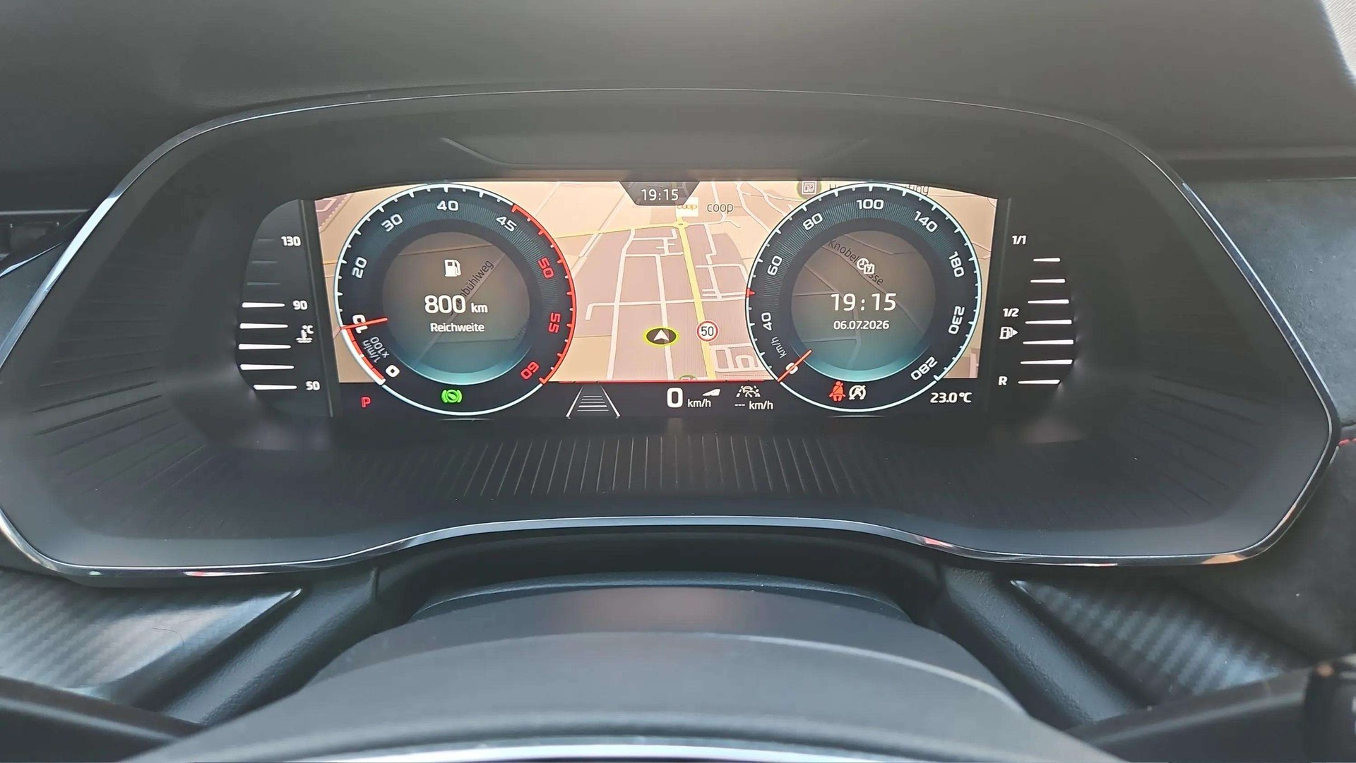 SKODA Octavia Combi 2.0 TDI DSG RS 4x4 mit AHK & 5J Werksgarantie oder bis 100000km-image-14
