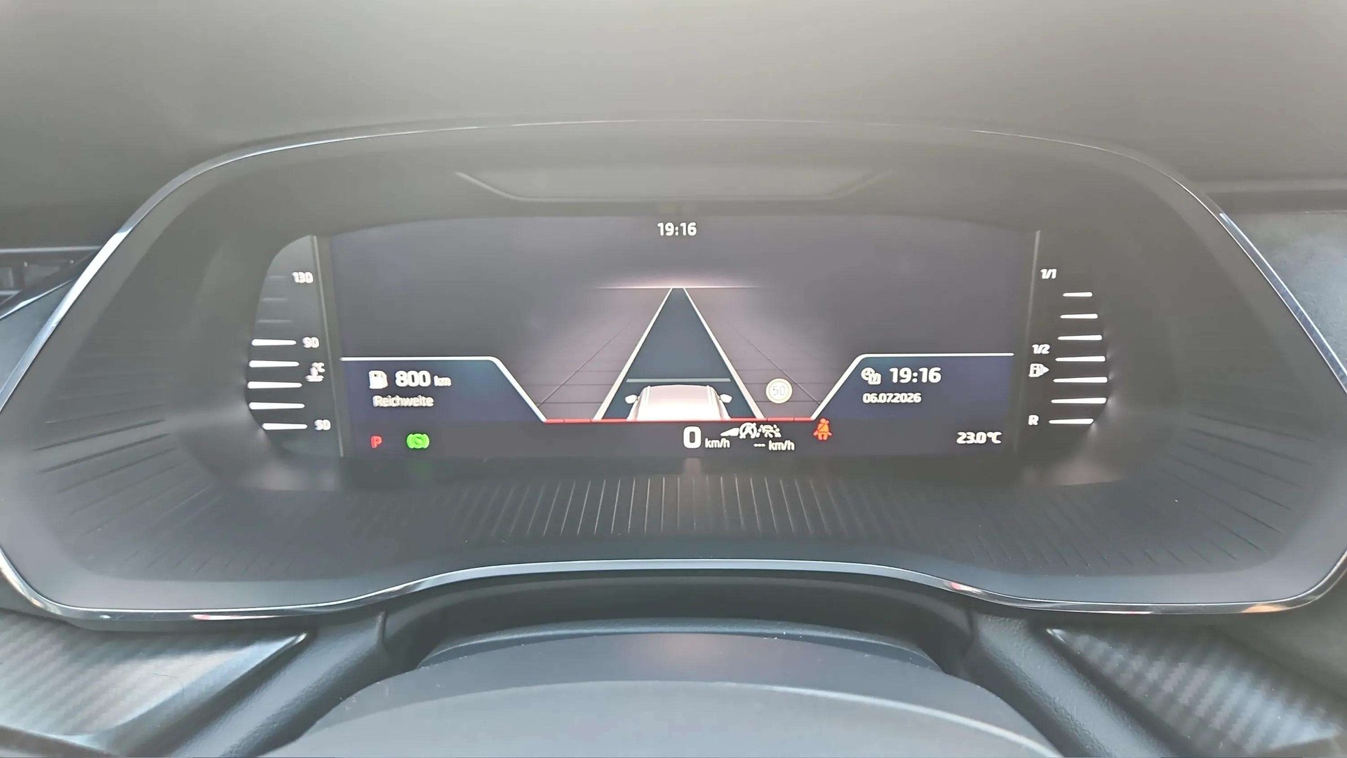 SKODA Octavia Combi 2.0 TDI DSG RS 4x4 mit AHK & 5J Werksgarantie oder bis 100000km-image-20