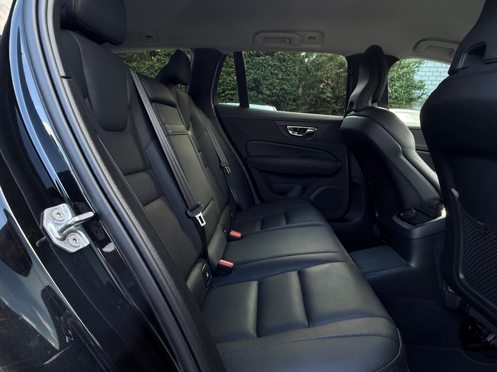 VOLVO V60 T6 eAWD Twin Engine Inscription Geartronic-image-12