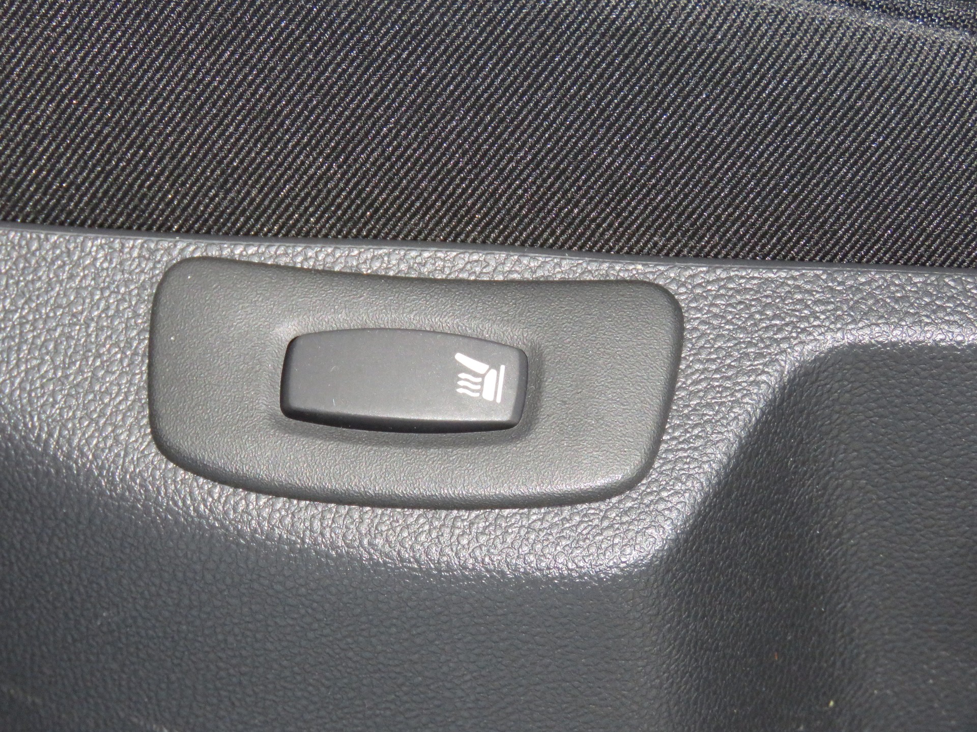 RENAULT Captur 1.2 T 16V Intens EDC (Automat, AHK 1.2 t)-image-8