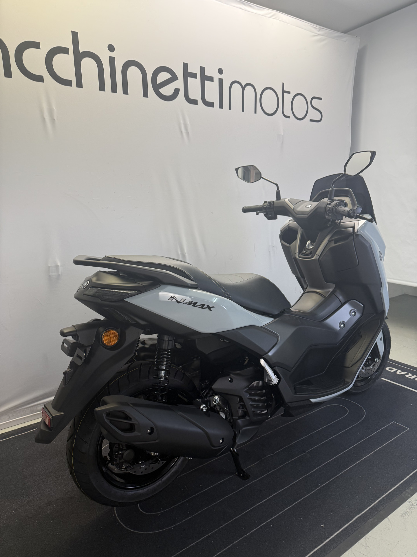 YAMAHA NMax 125 Tech Max-image-1