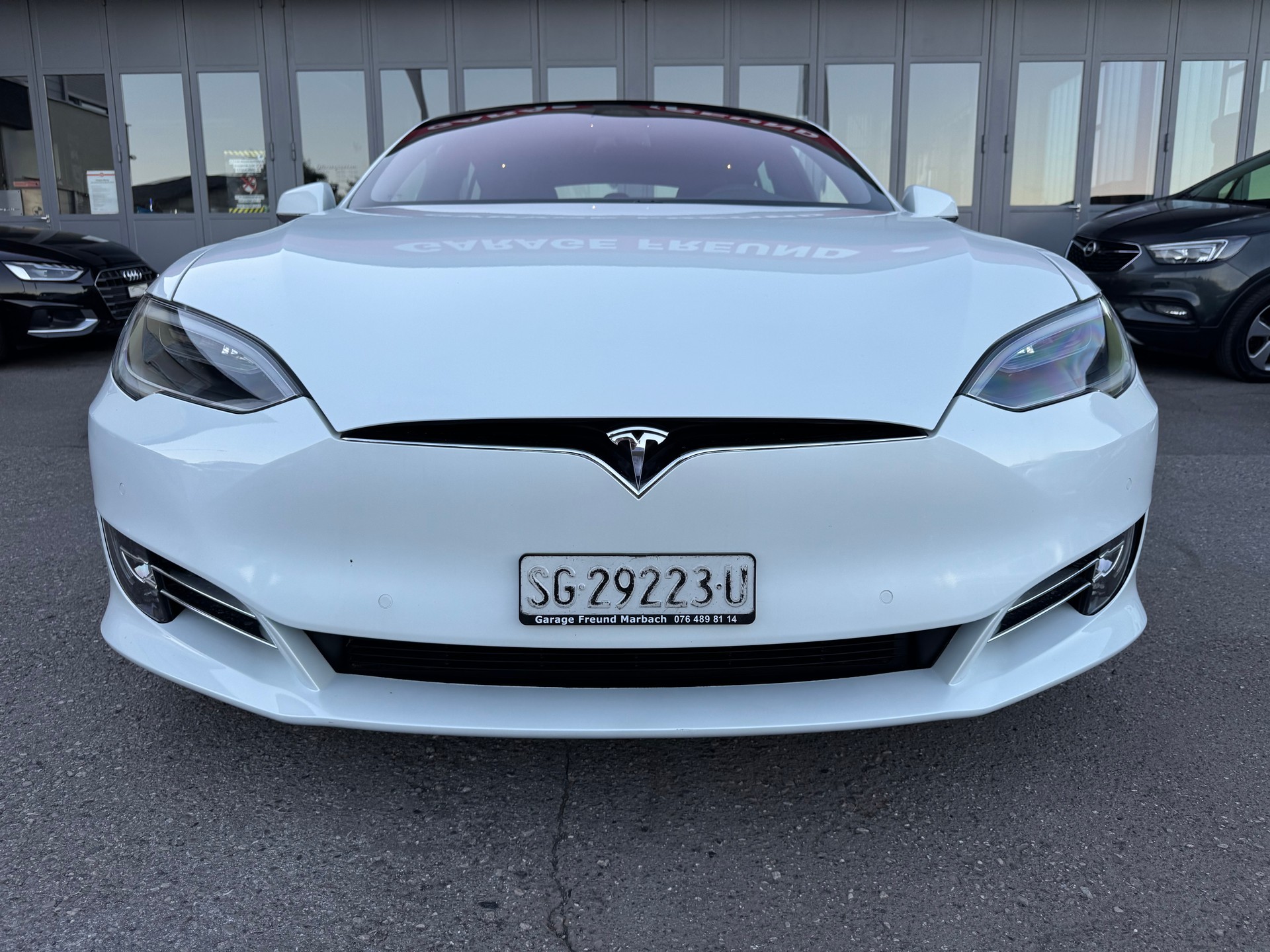 TESLA Model S 100 Ludicrous Performance-showroom-element-2