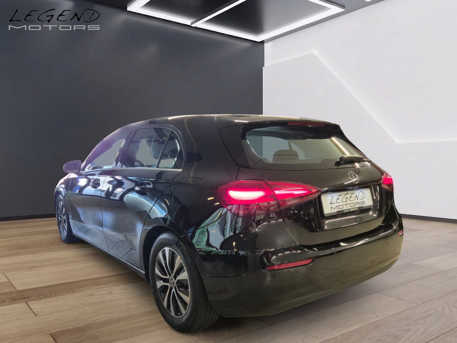 MERCEDES-BENZ A 180 7G-DCT LEASING à partir de CHF 320.-/mois-showroom-element-3
