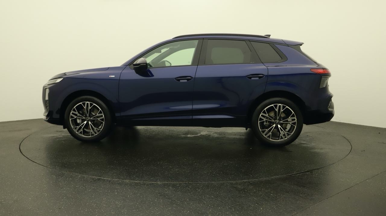 AUDI Q3 SUV TFSI quattro 195 kW S tronic-showroom-element-1