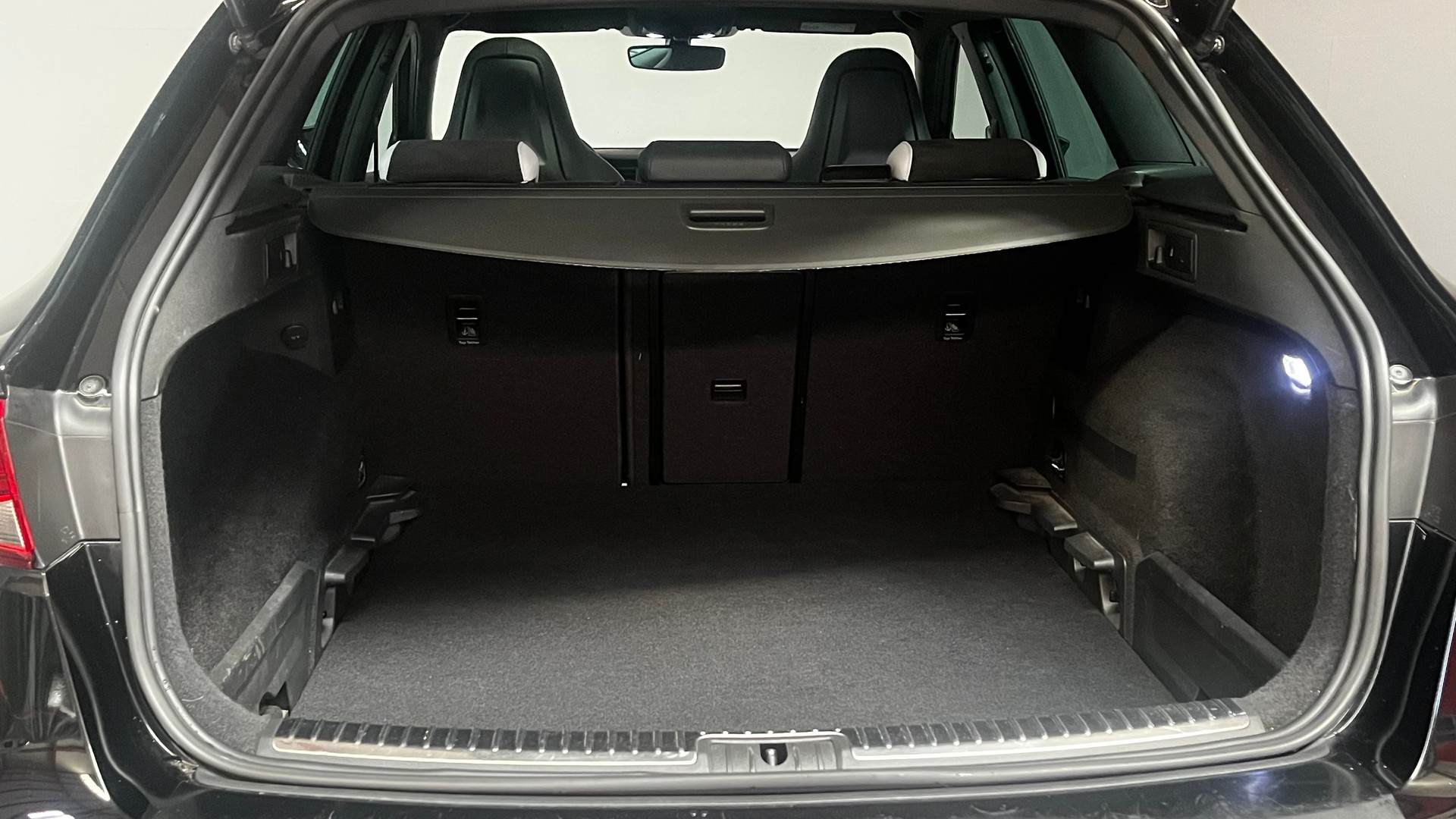 SEAT Leon ST 2.0 TSI Cupra 290 DSG-image-9