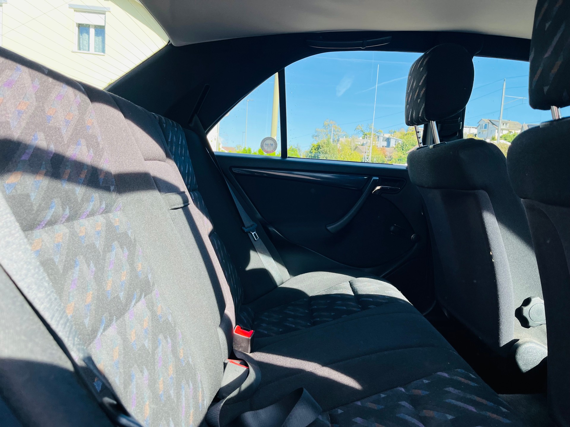 MERCEDES-BENZ C 250 TD Elégance-image-7