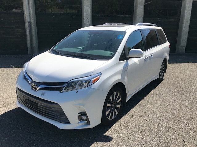 TOYOTA Sienna 3.5 A 4WD Limited Premium