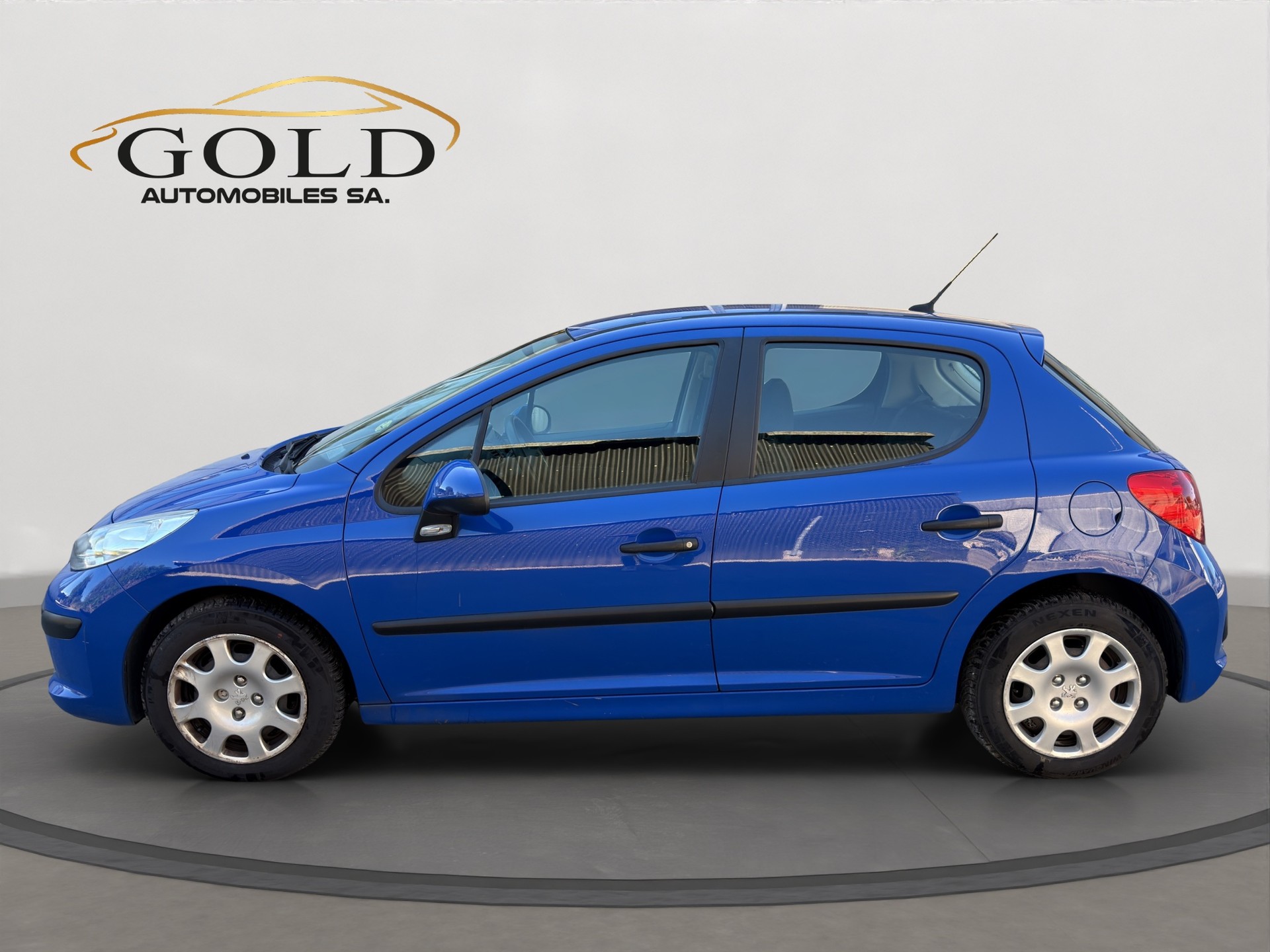 PEUGEOT 207 1.4 Urban-image-9