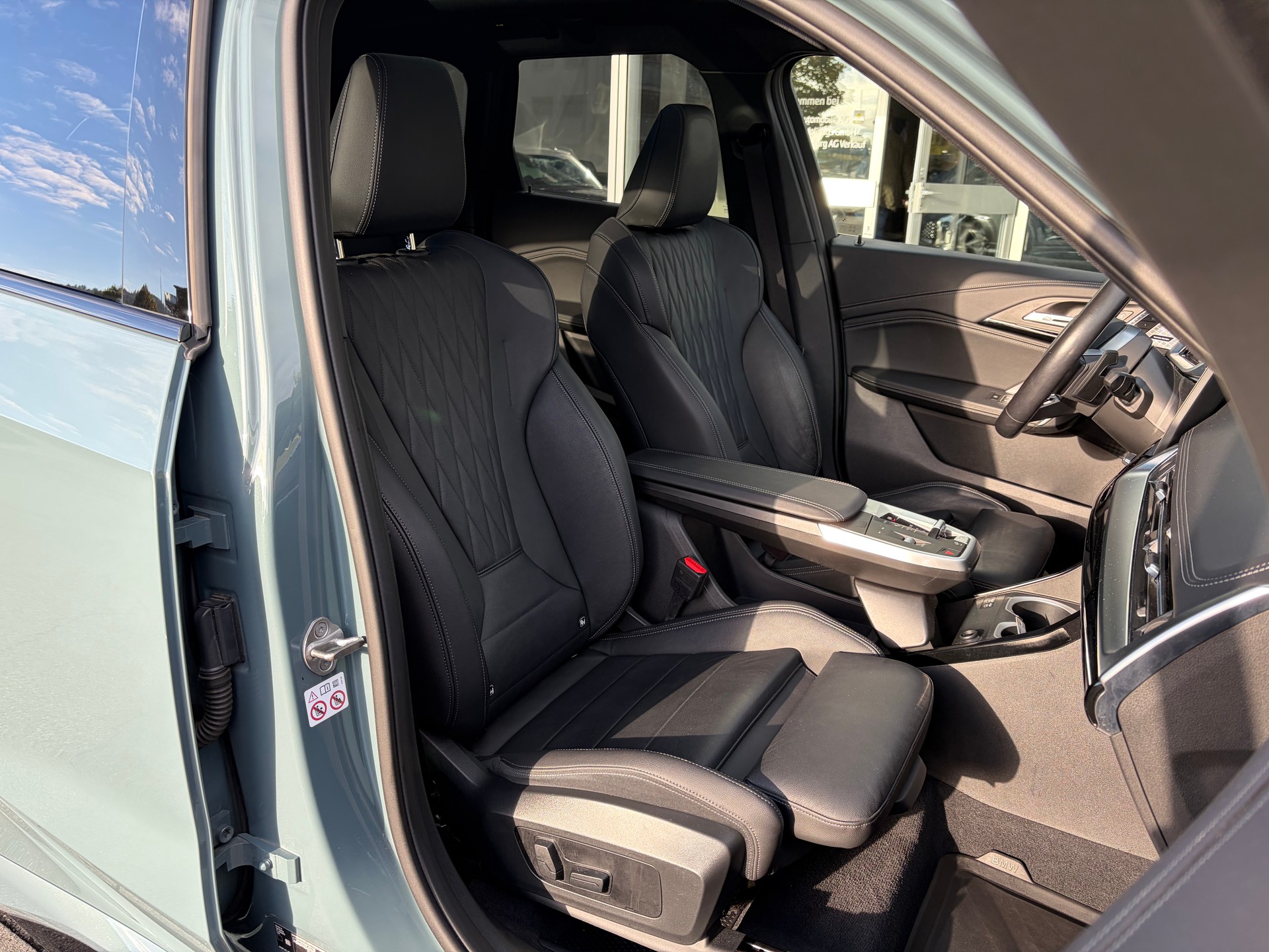 BMW X1 xDrive 23i 48V M Sport-image-22