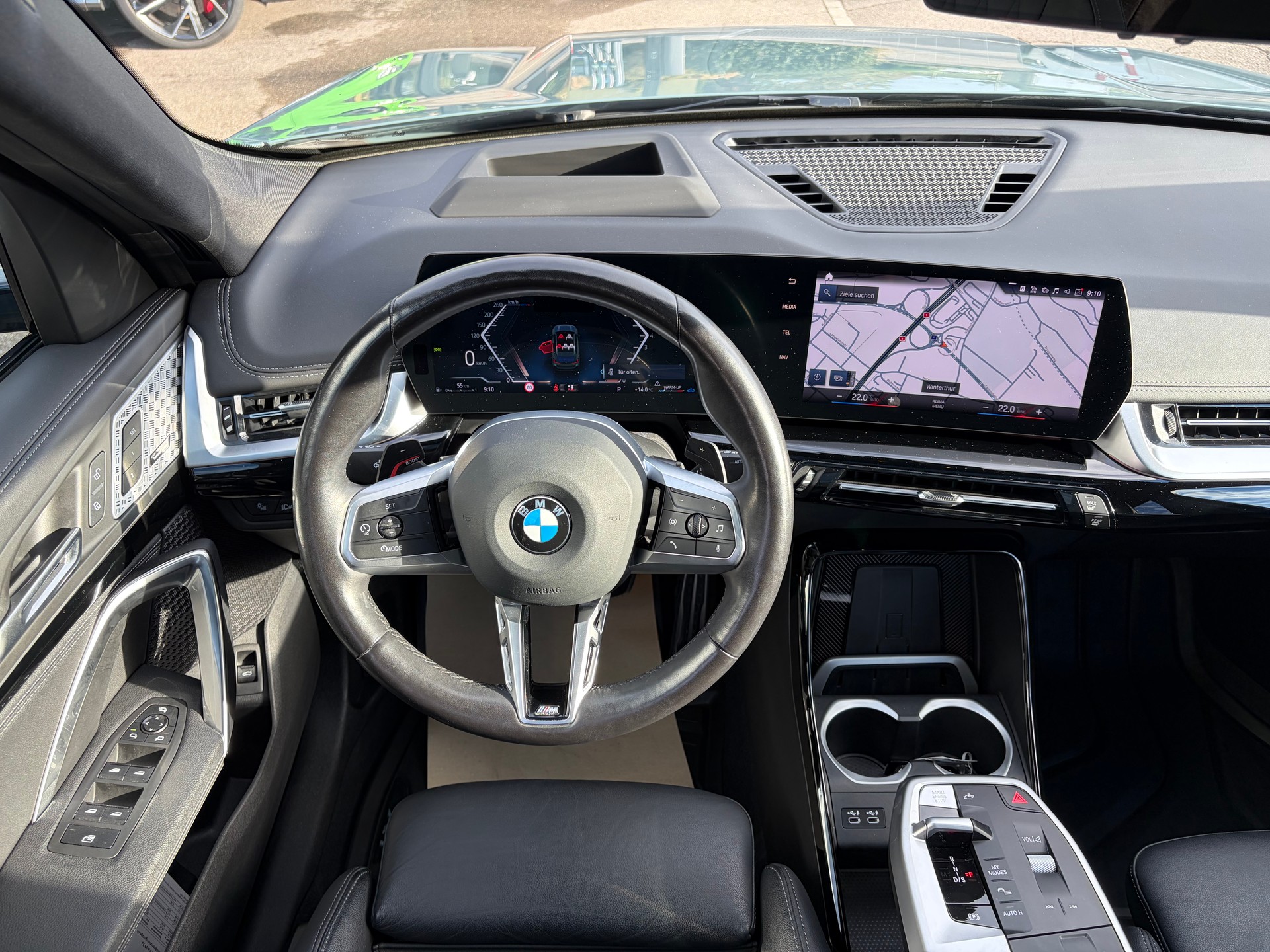 BMW X1 xDrive 23i 48V M Sport-image-15