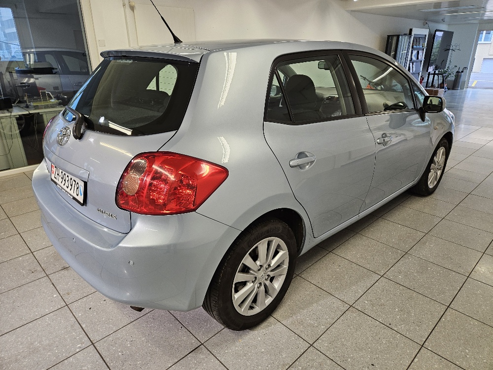 TOYOTA Auris 1.6 Linea Luna-image-4