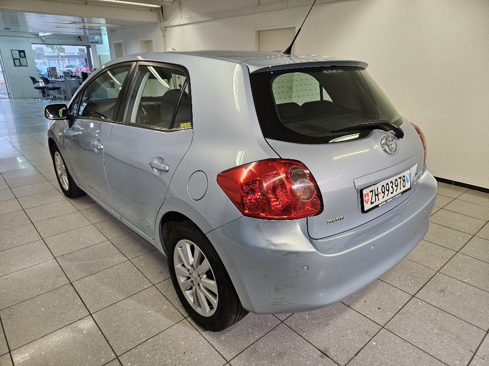 TOYOTA Auris 1.6 Linea Luna-image-6