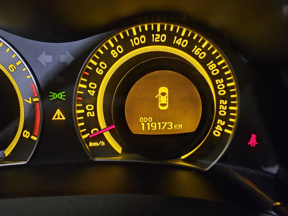 TOYOTA Auris 1.6 Linea Luna-image-9