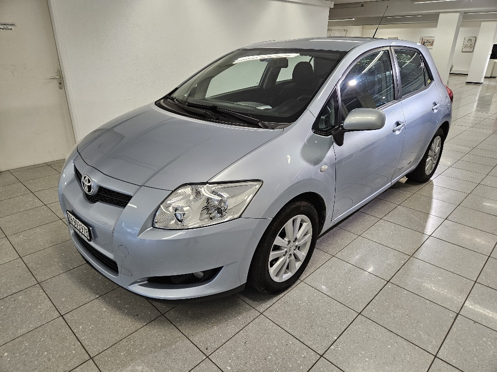 TOYOTA Auris 1.6 Linea Luna