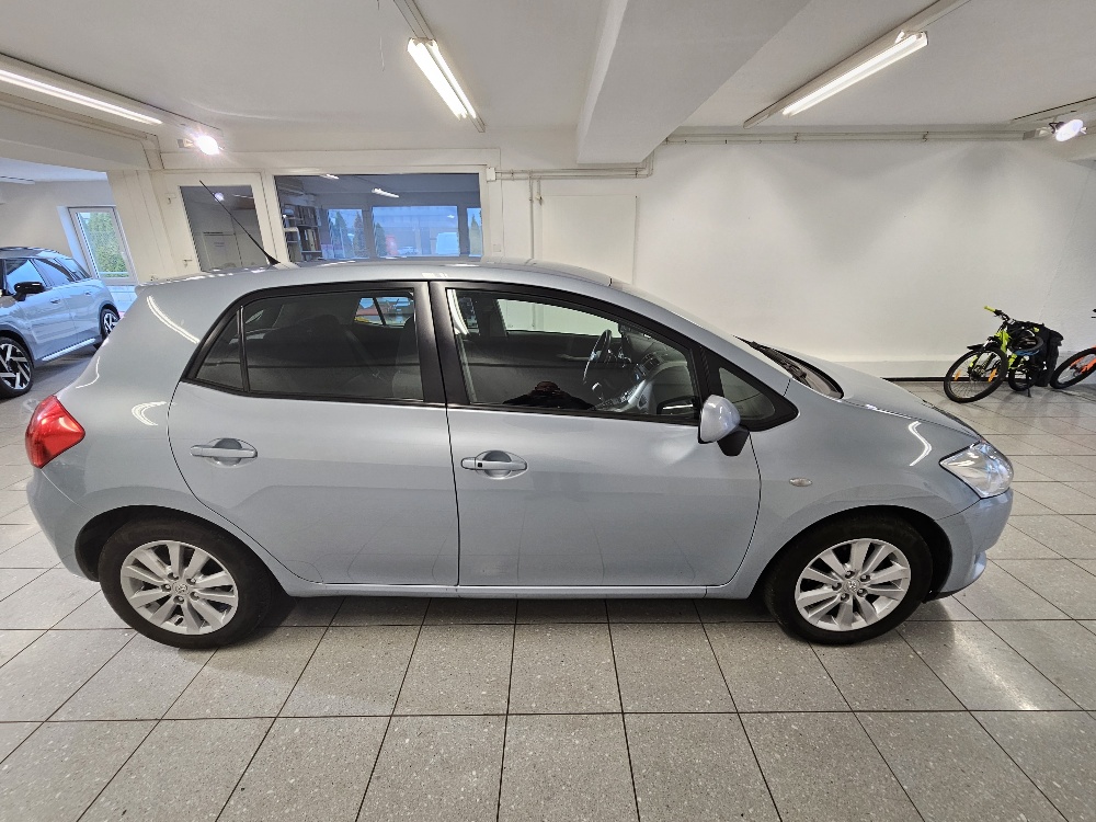 TOYOTA Auris 1.6 Linea Luna-showroom-element-3