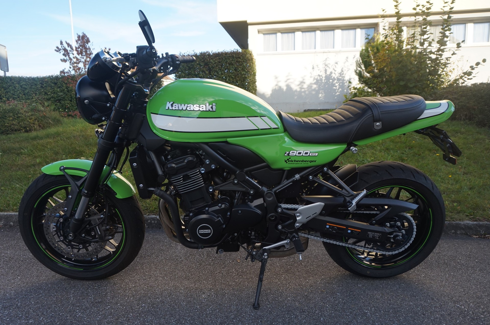 KAWASAKI Z 900RS ABS Vintage Lime Green mit goldenem Scheinwerferglas-image-0