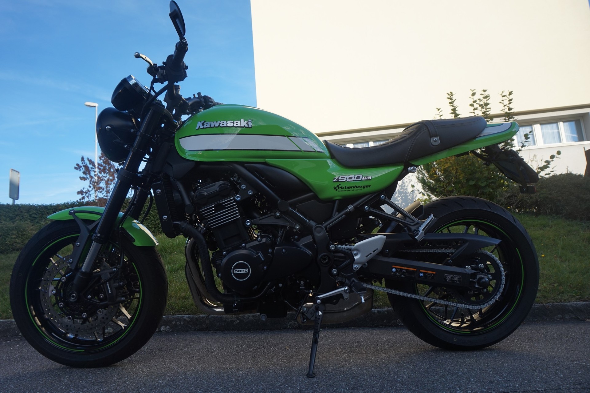 KAWASAKI Z 900RS ABS Vintage Lime Green mit goldenem Scheinwerferglas-image-7