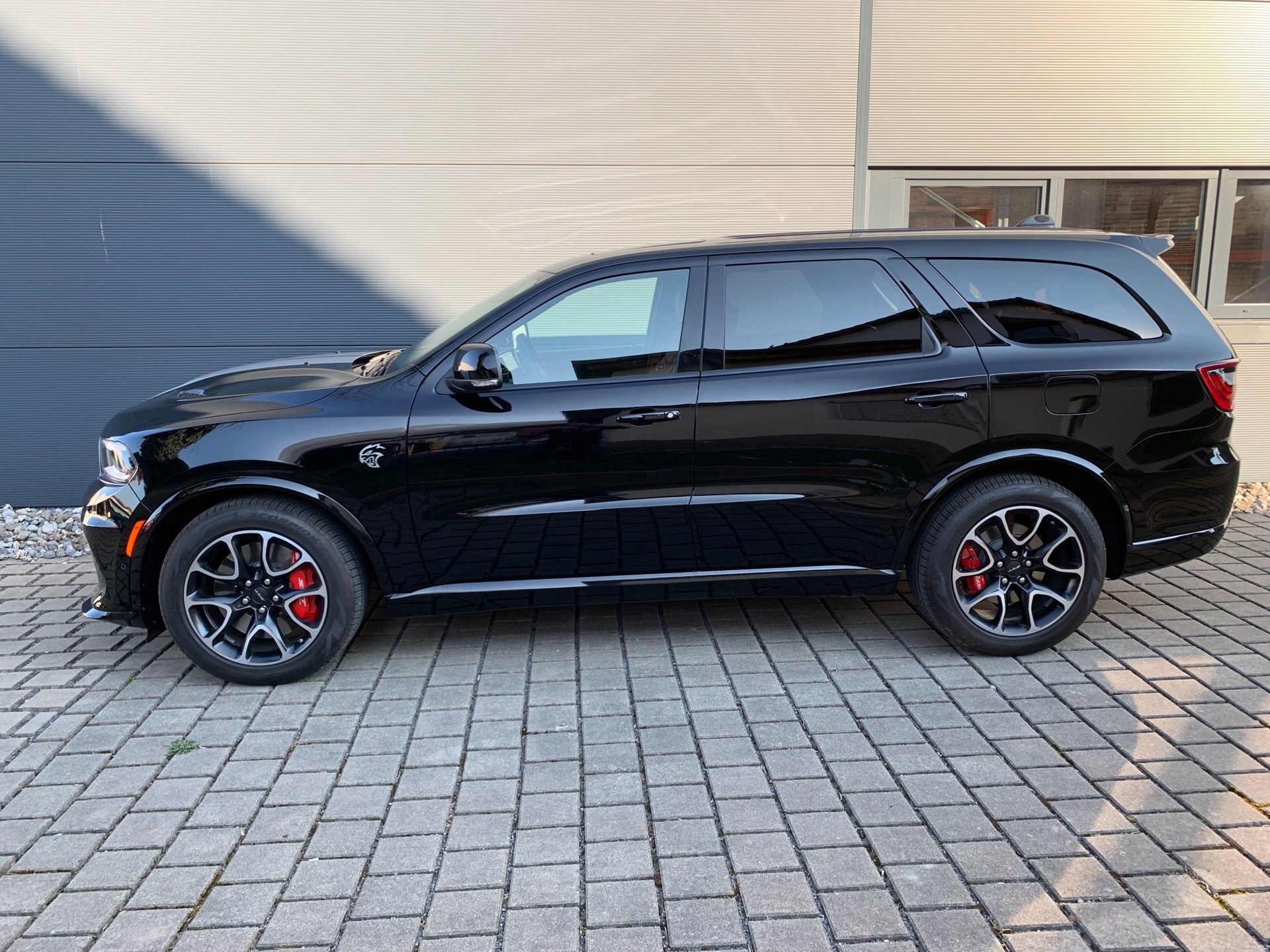 DODGE Durango SRT 6.2 Hellcat AWD-image-3