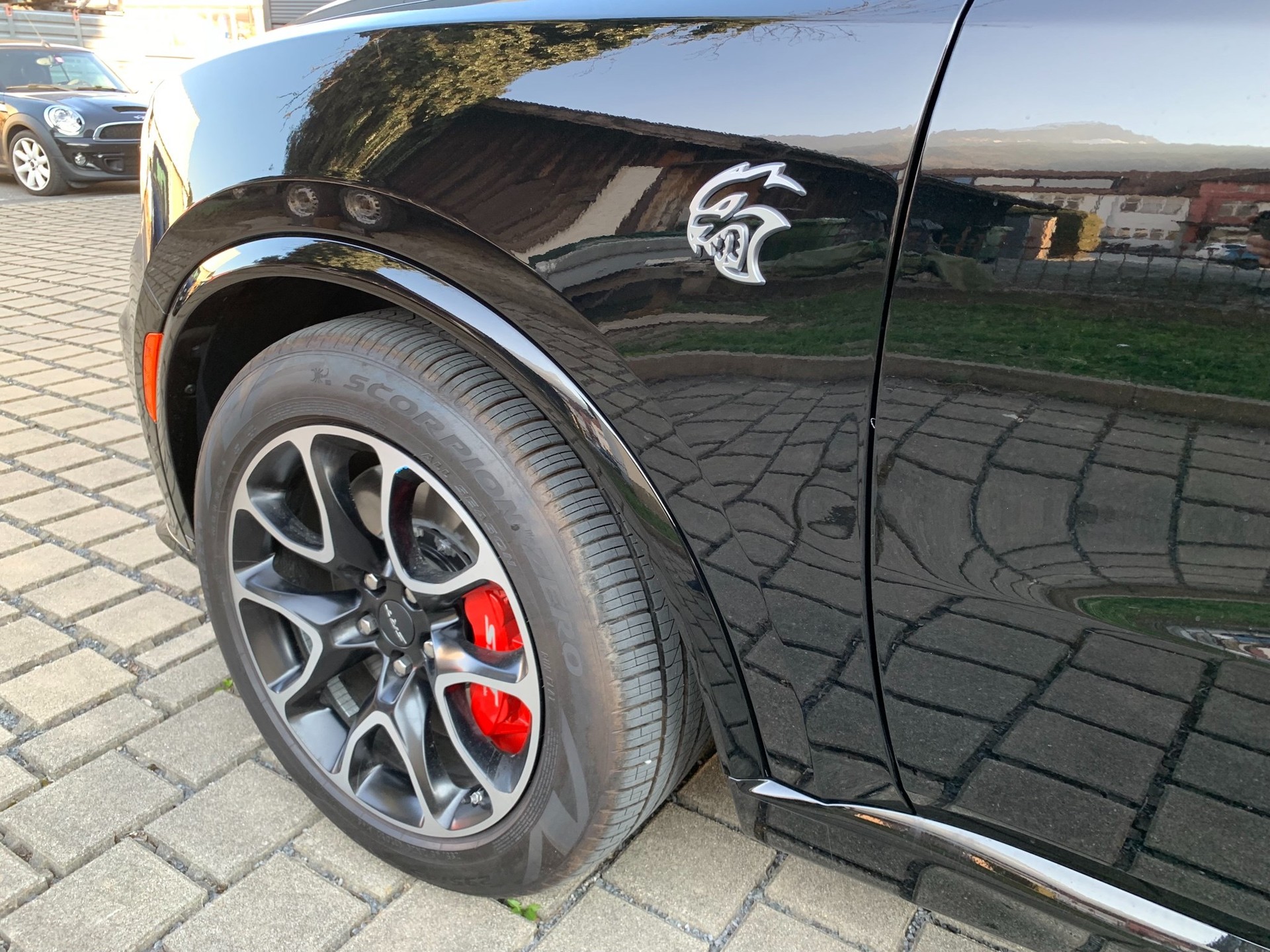 DODGE Durango SRT 6.2 Hellcat AWD-image-14