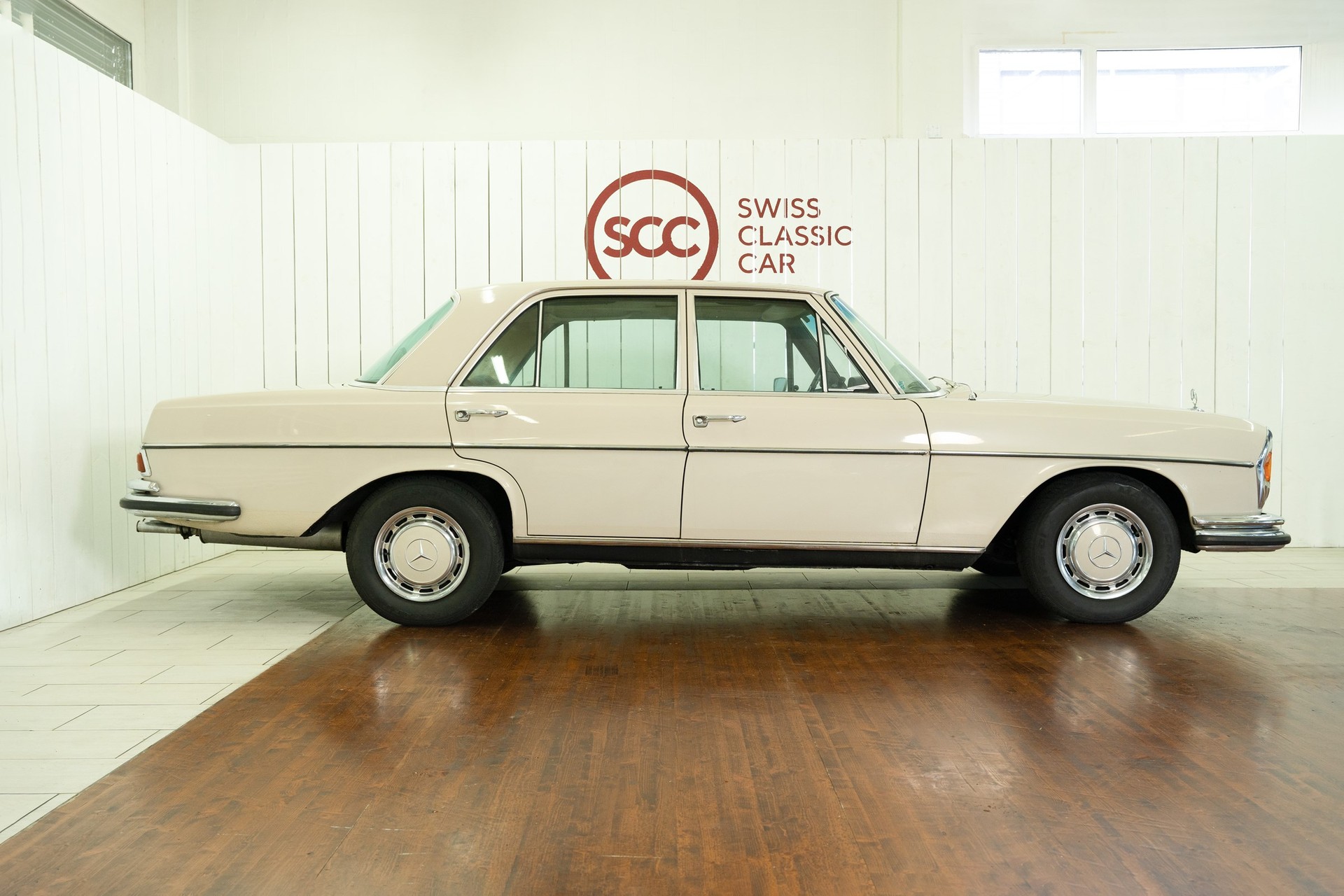 MERCEDES-BENZ 280 SE 3.5-image-3