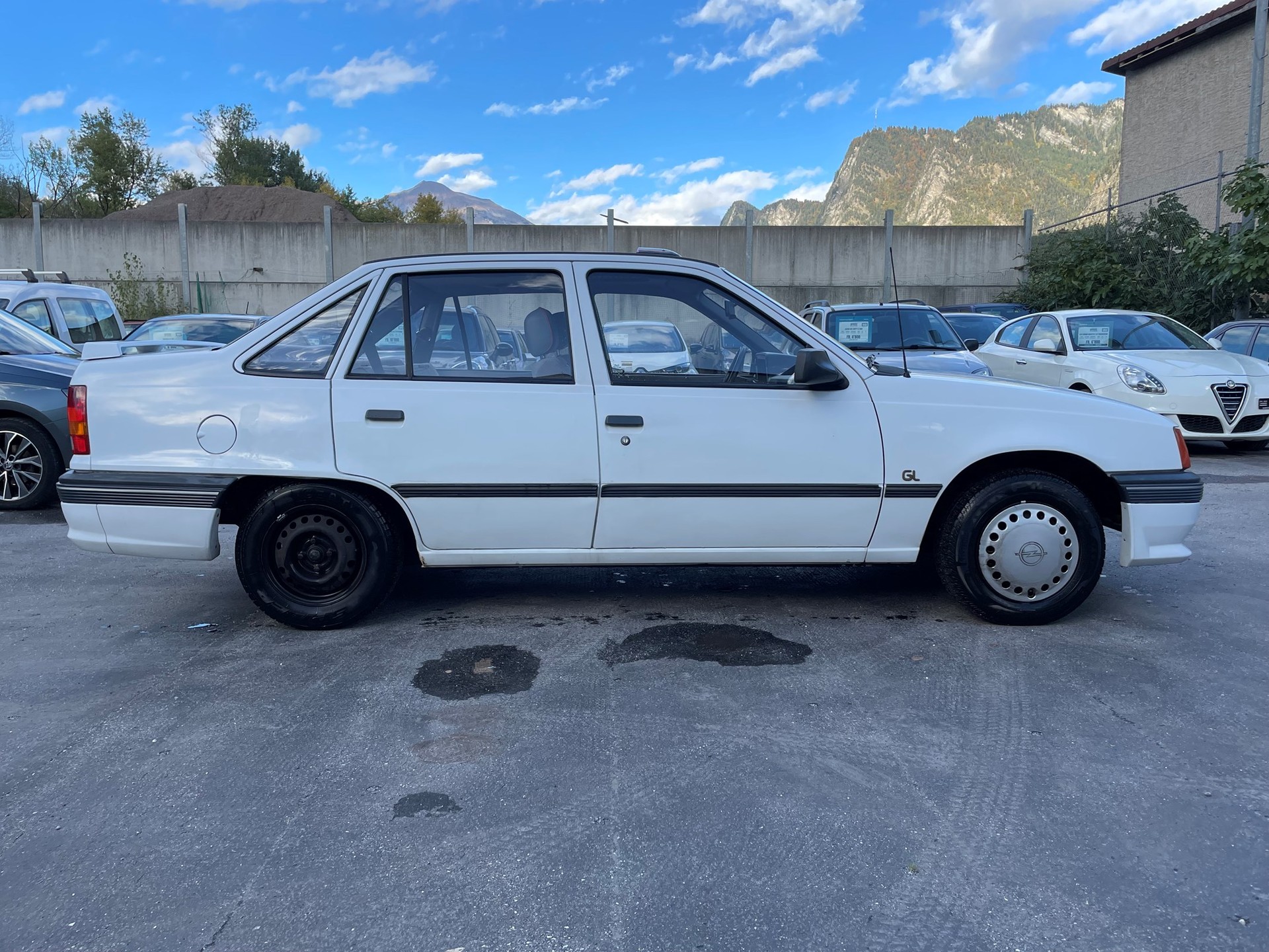 OPEL Kadett 1600i Club-image-2