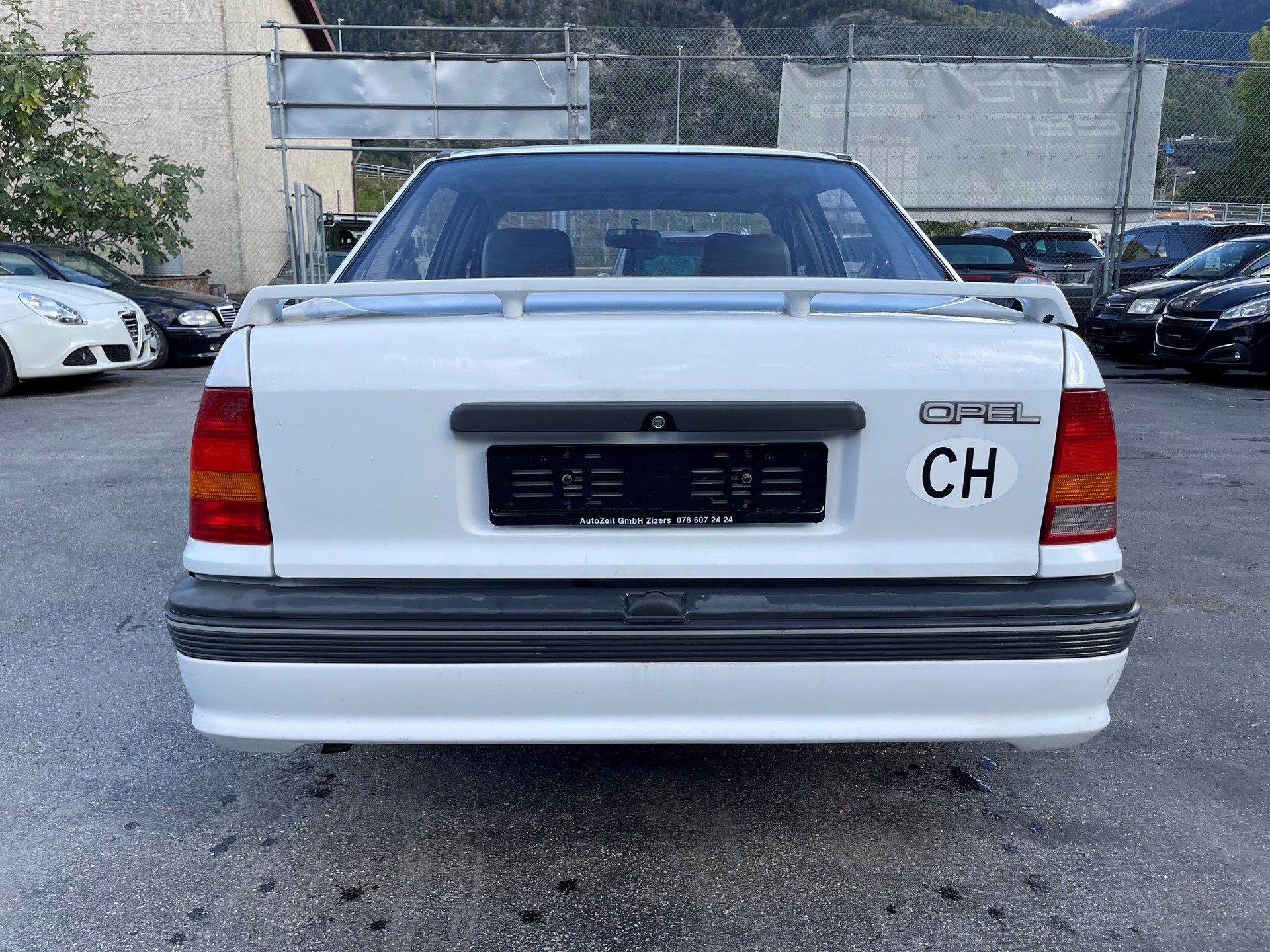 OPEL Kadett 1600i Club-image-4