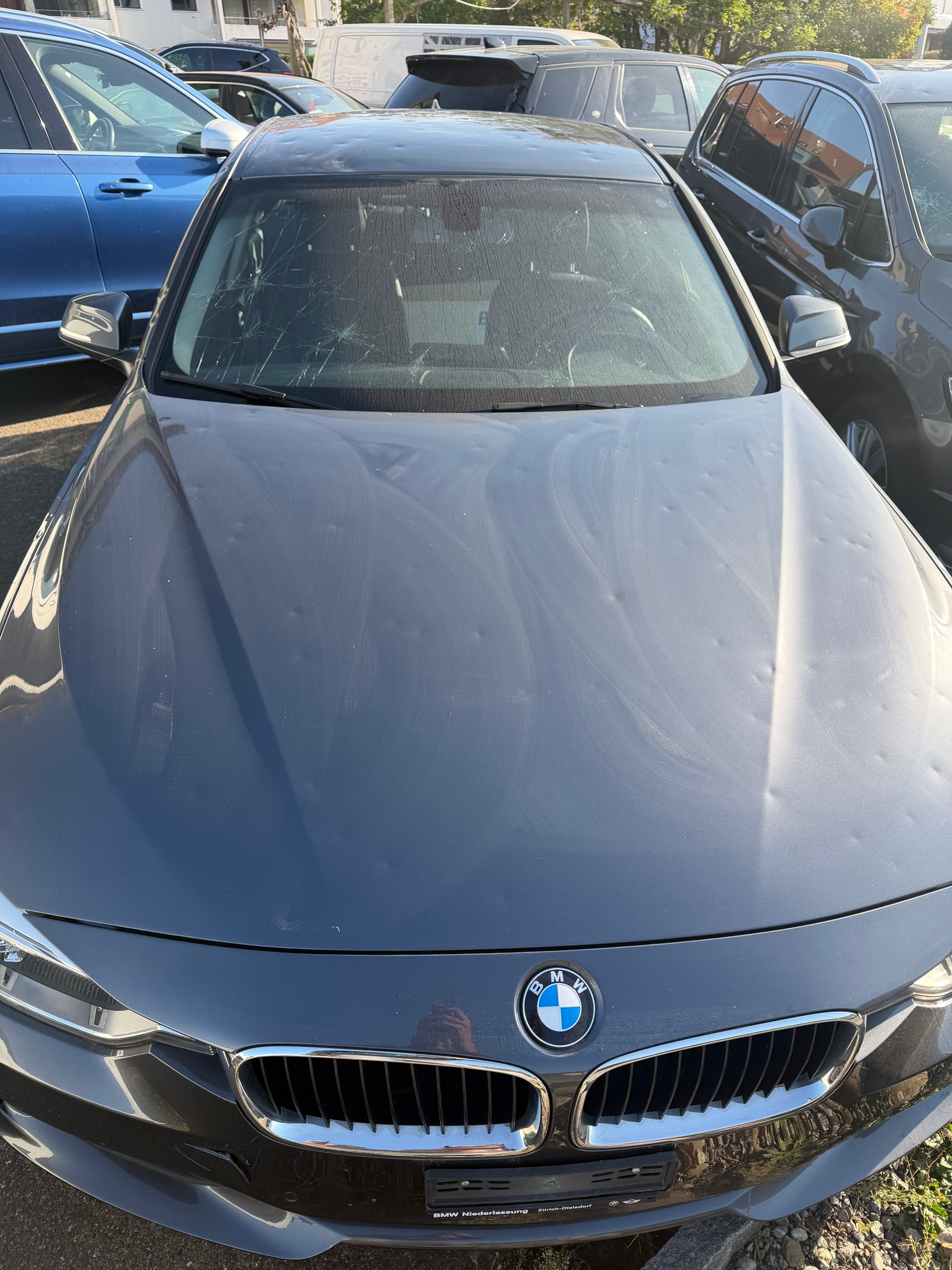BMW 318d-image-9