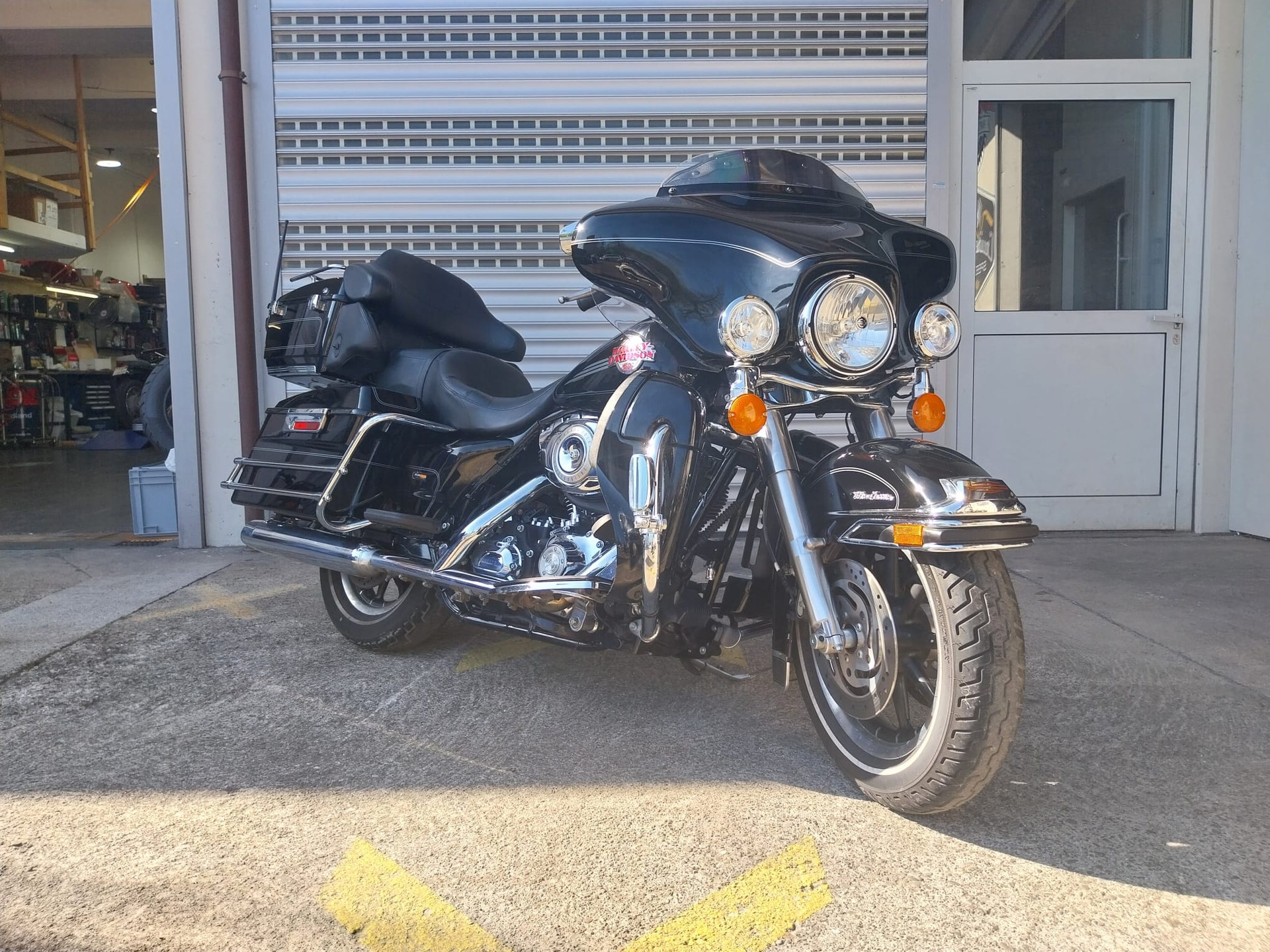 HARLEY-DAVIDSON FLHTCUI Electra Glide Ultra Classic-image-2