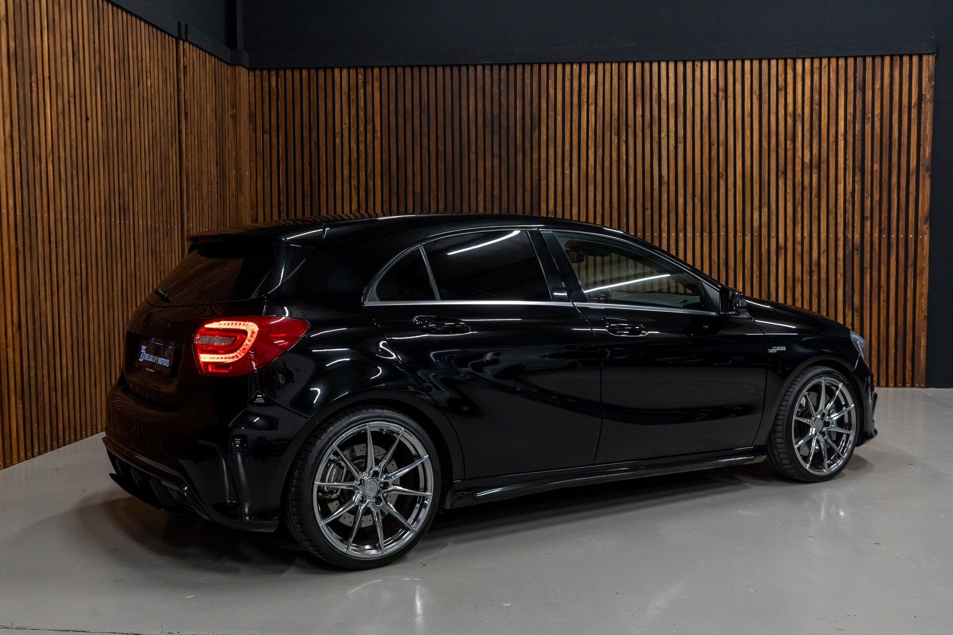 MERCEDES-BENZ A 45 AMG 4m-image-1