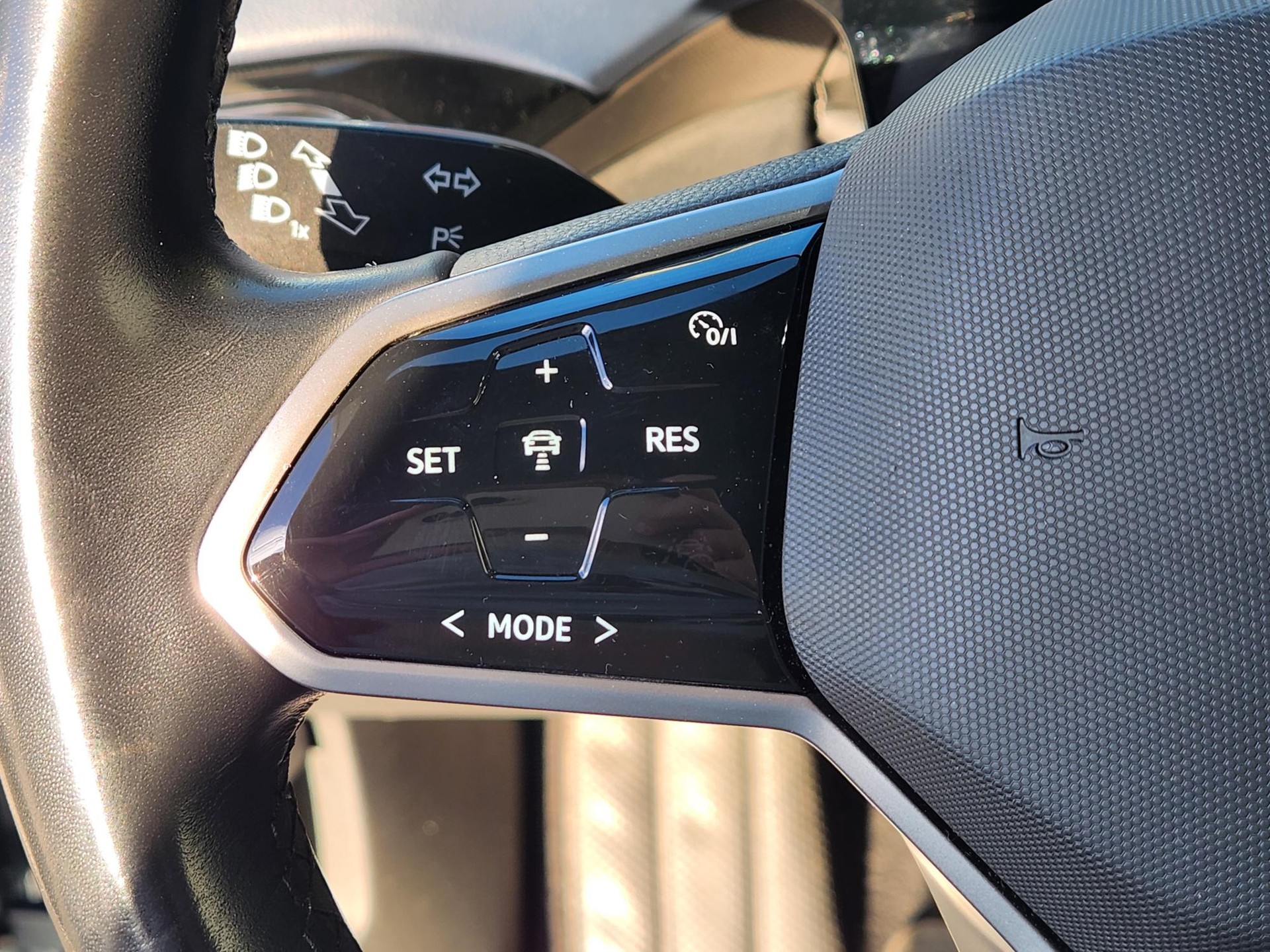VW ID.4 GTX 77 kWh 4Motion **BATTERIEZERTIFIKAT - DESIGN PACK+ KOMFORT PACK+ ASSISTENZ PACK.- MATRIX LED -GARANTIE BIS 09.2029 **-image-19