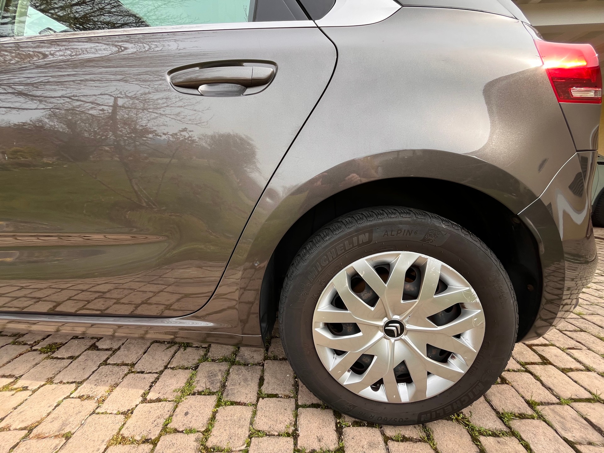 CITROEN C4 Picasso 1.2 Pure Tech Attraction-image-4
