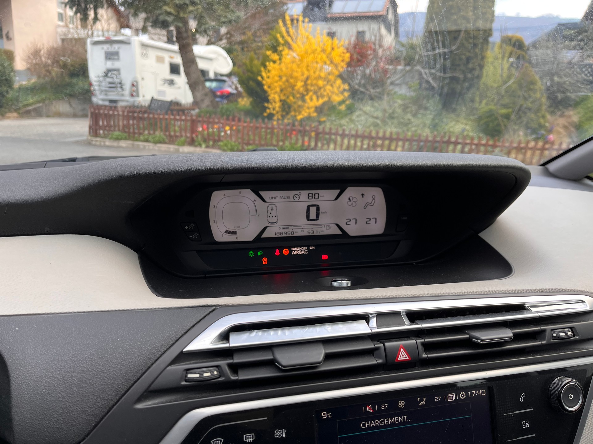 CITROEN C4 Picasso 1.2 Pure Tech Attraction-image-10