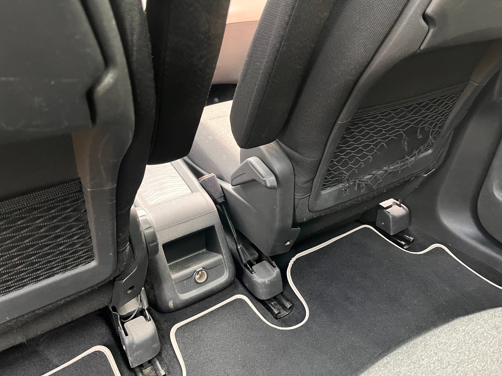 CITROEN C4 Picasso 1.2 Pure Tech Attraction-image-16