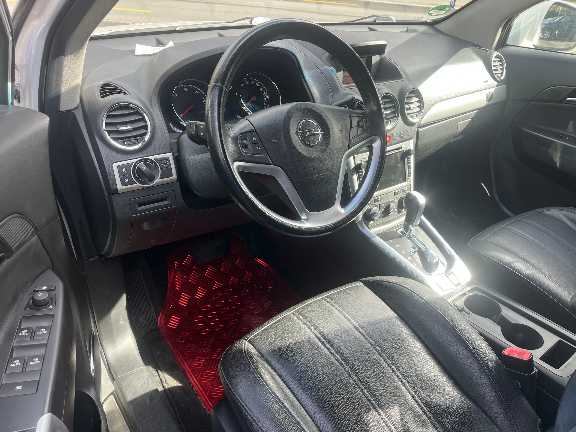 OPEL Antara 2.2 CDTi Cosmo 4WD Automatic-image-8