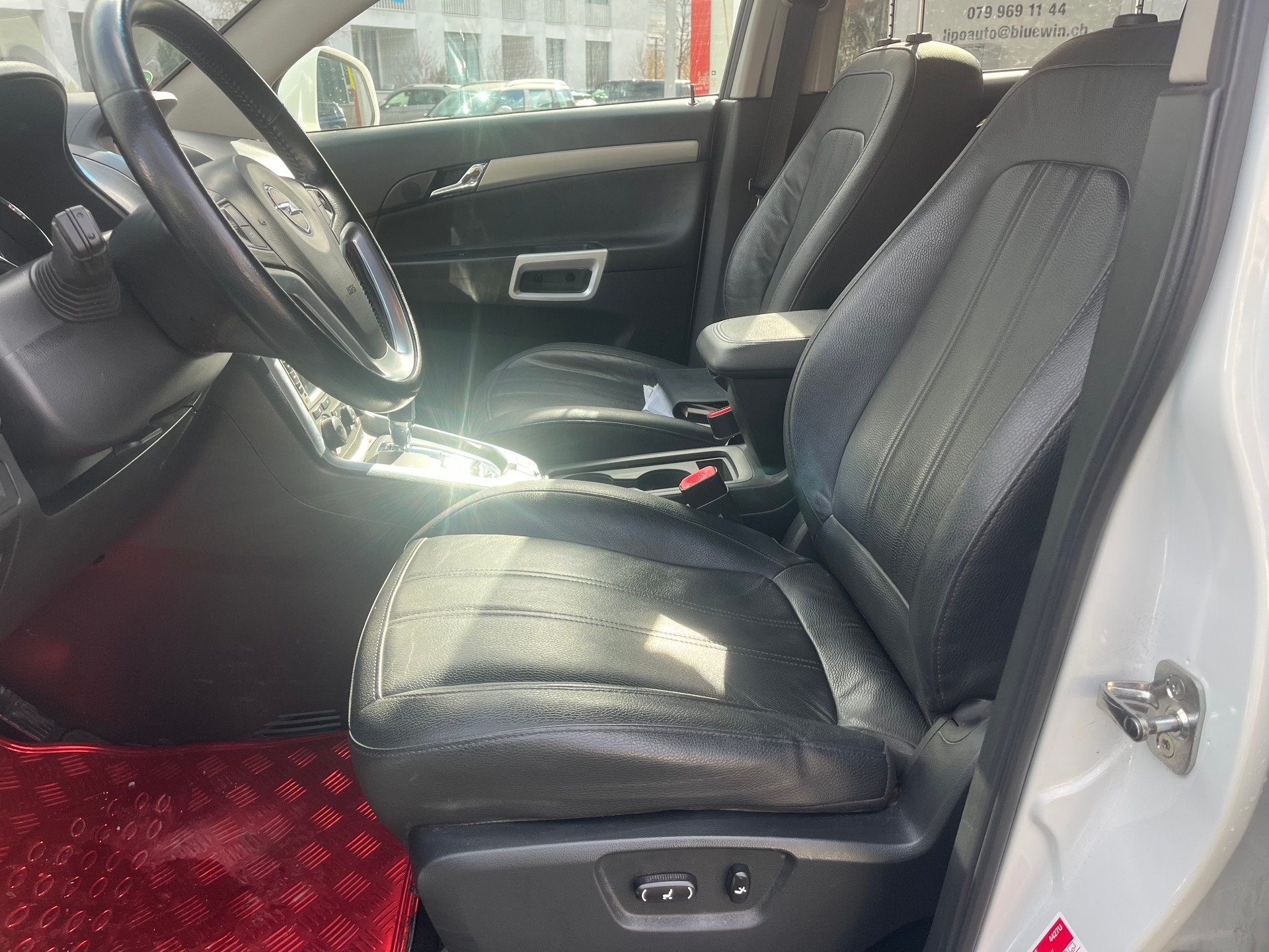 OPEL Antara 2.2 CDTi Cosmo 4WD Automatic-image-9