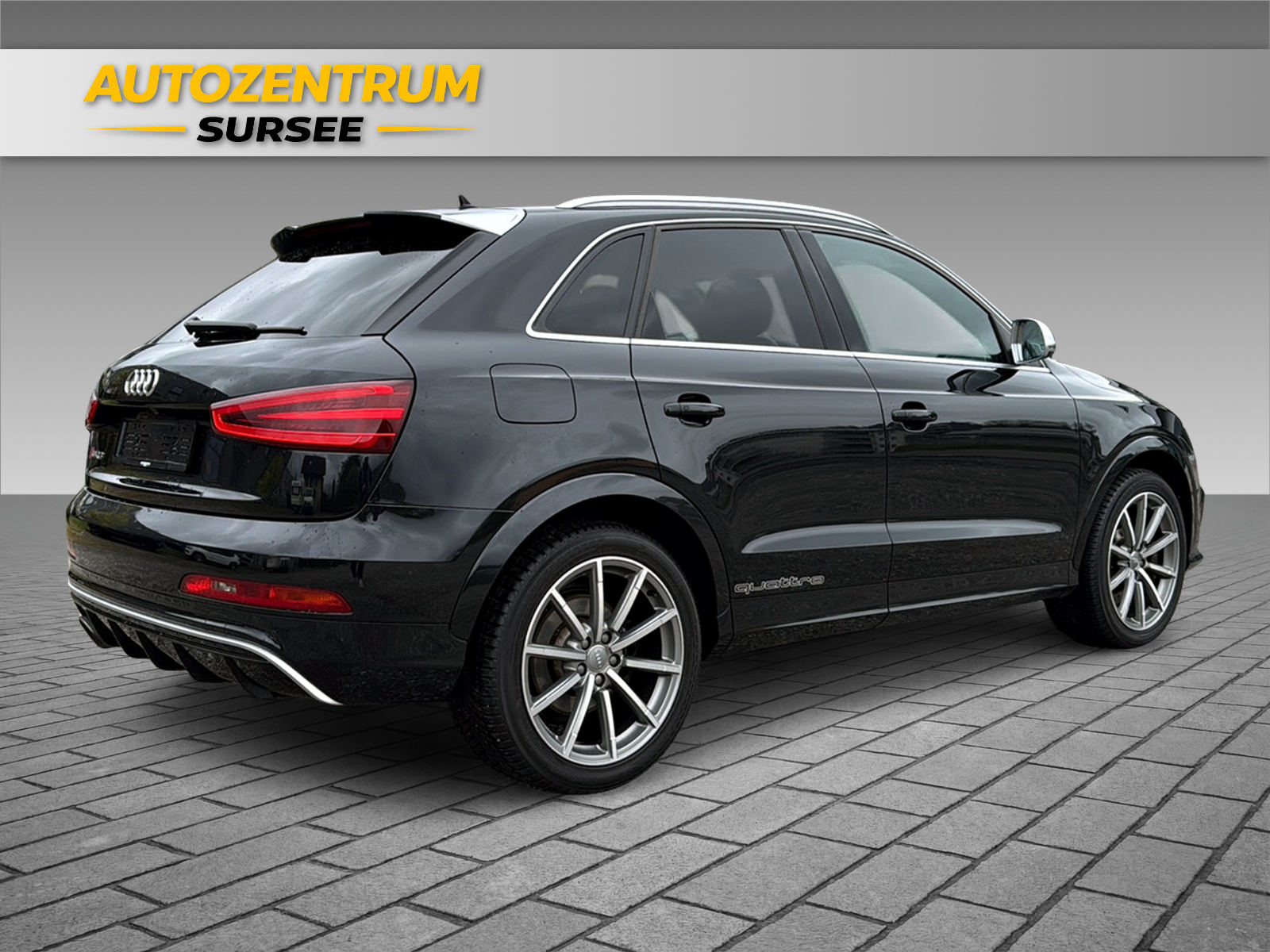 AUDI RS Q3 2.5 TFSI quattro S-Tronic-image-5