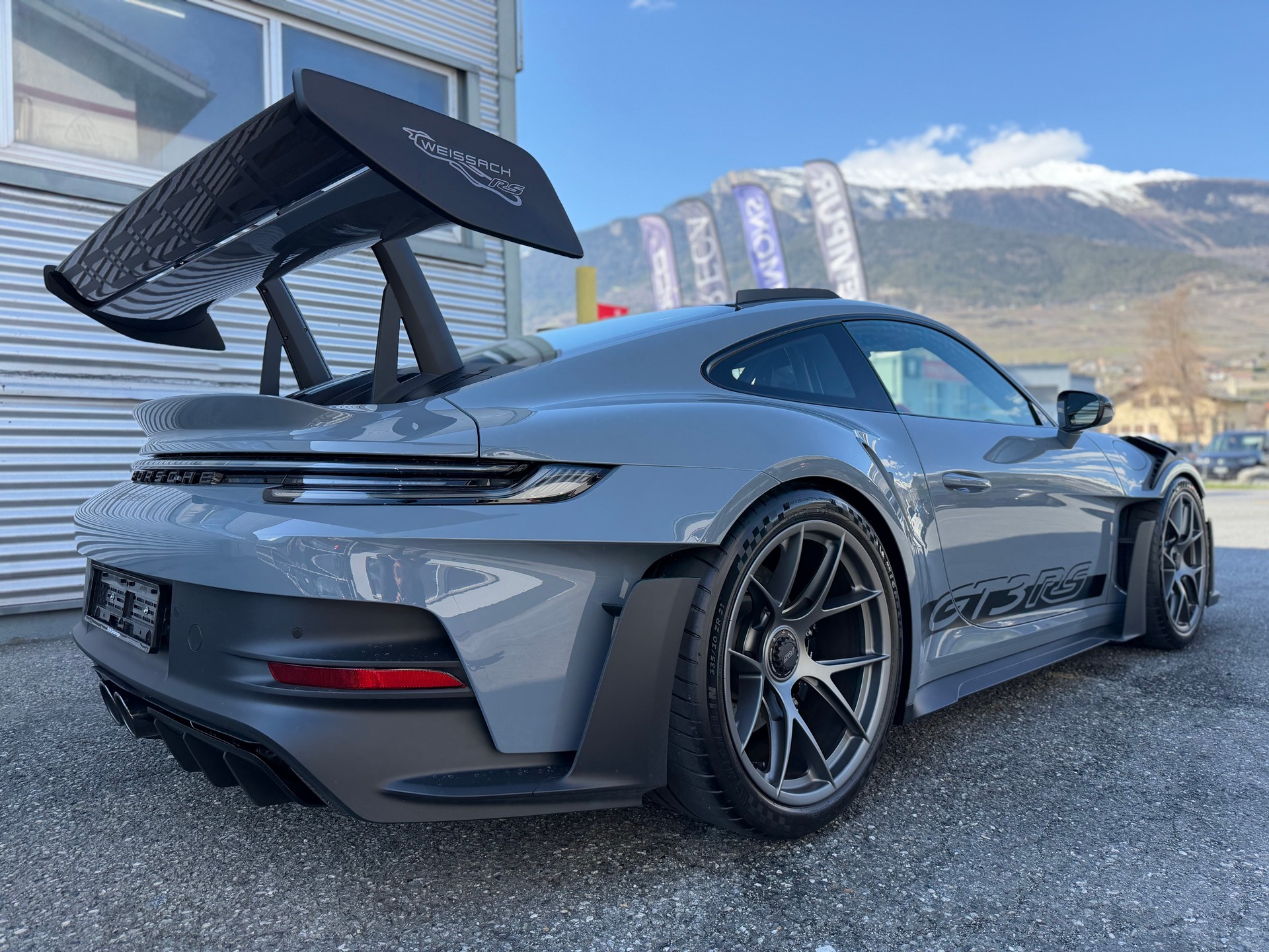 PORSCHE 911 GT3 RS Weissach-image-3