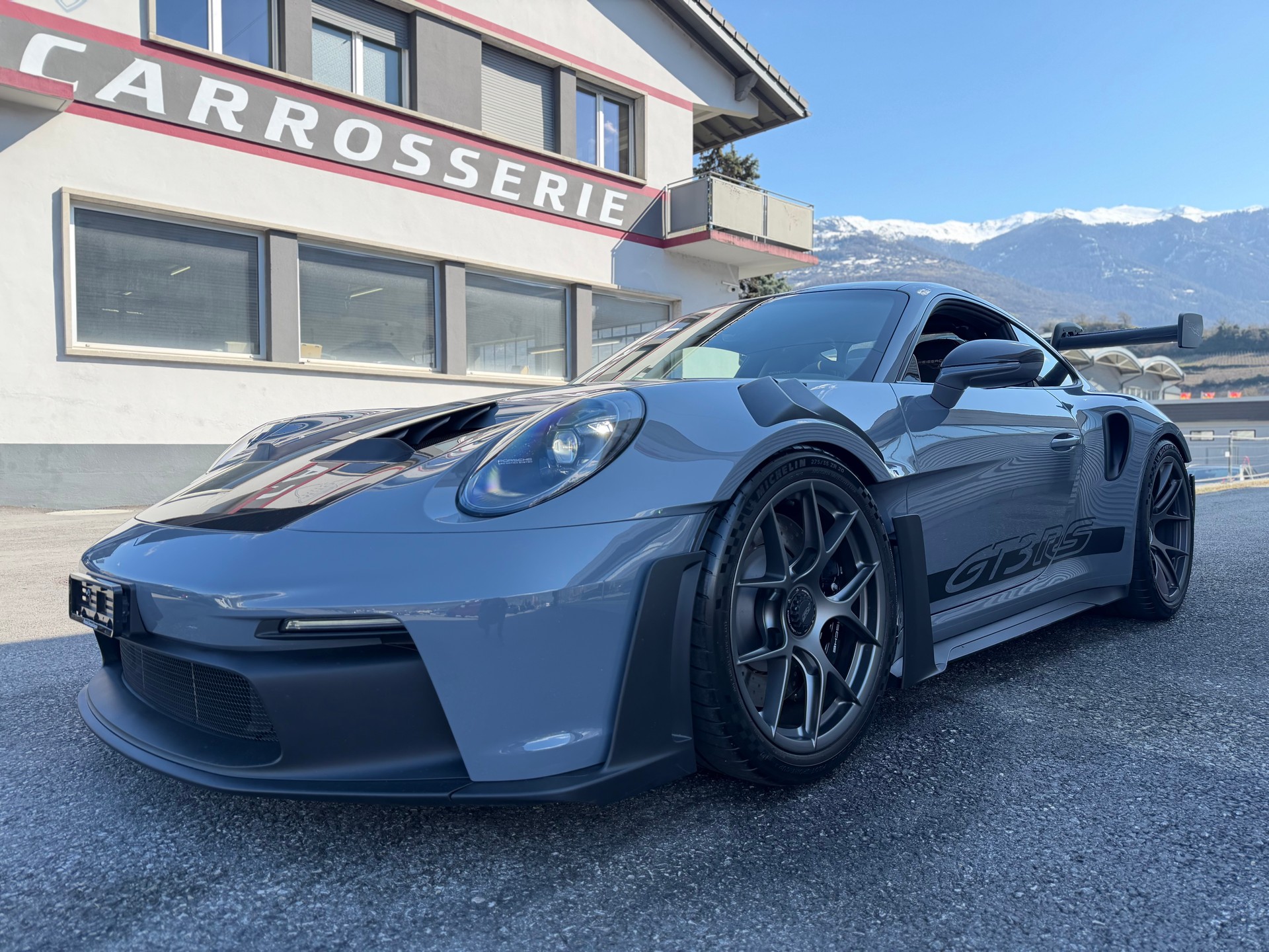PORSCHE 911 GT3 RS Weissach