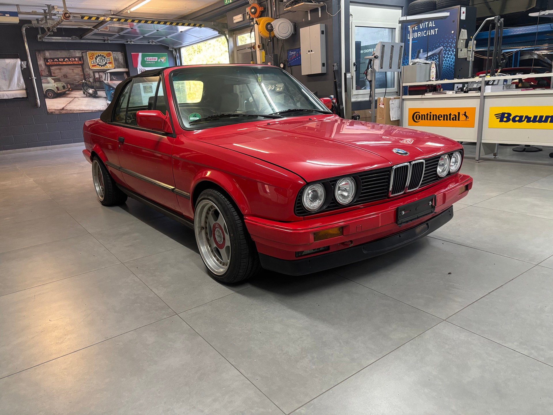 BMW 320i Cabrio