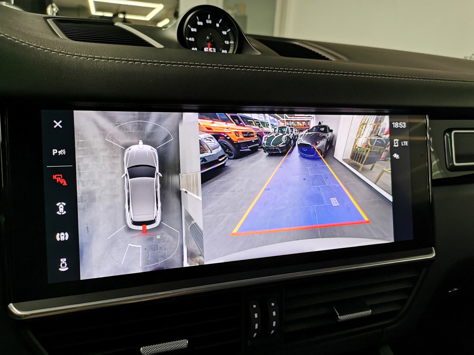 PORSCHE Cayenne GTS TURBO BIS 570 PS KREIDE ABSTANDSREGELTEMPOMAT 360° KAMERA ALCANTRA PANORAMADACH FACELIFT 2023 AHK SPORTABGAS HEADUP-image-11