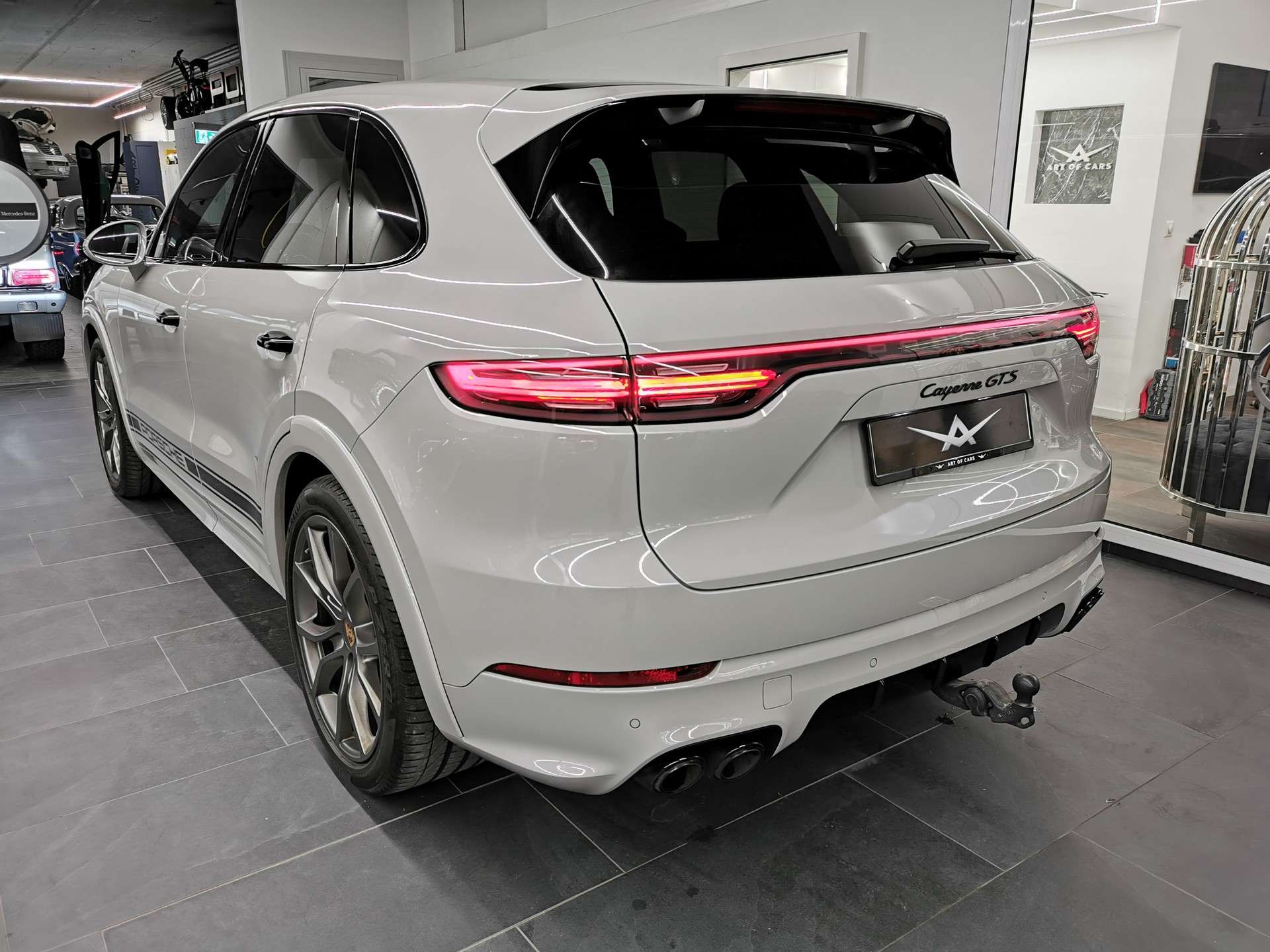 PORSCHE Cayenne GTS TURBO BIS 570 PS KREIDE ABSTANDSREGELTEMPOMAT 360° KAMERA ALCANTRA PANORAMADACH FACELIFT 2023 AHK SPORTABGAS HEADUP-image-14