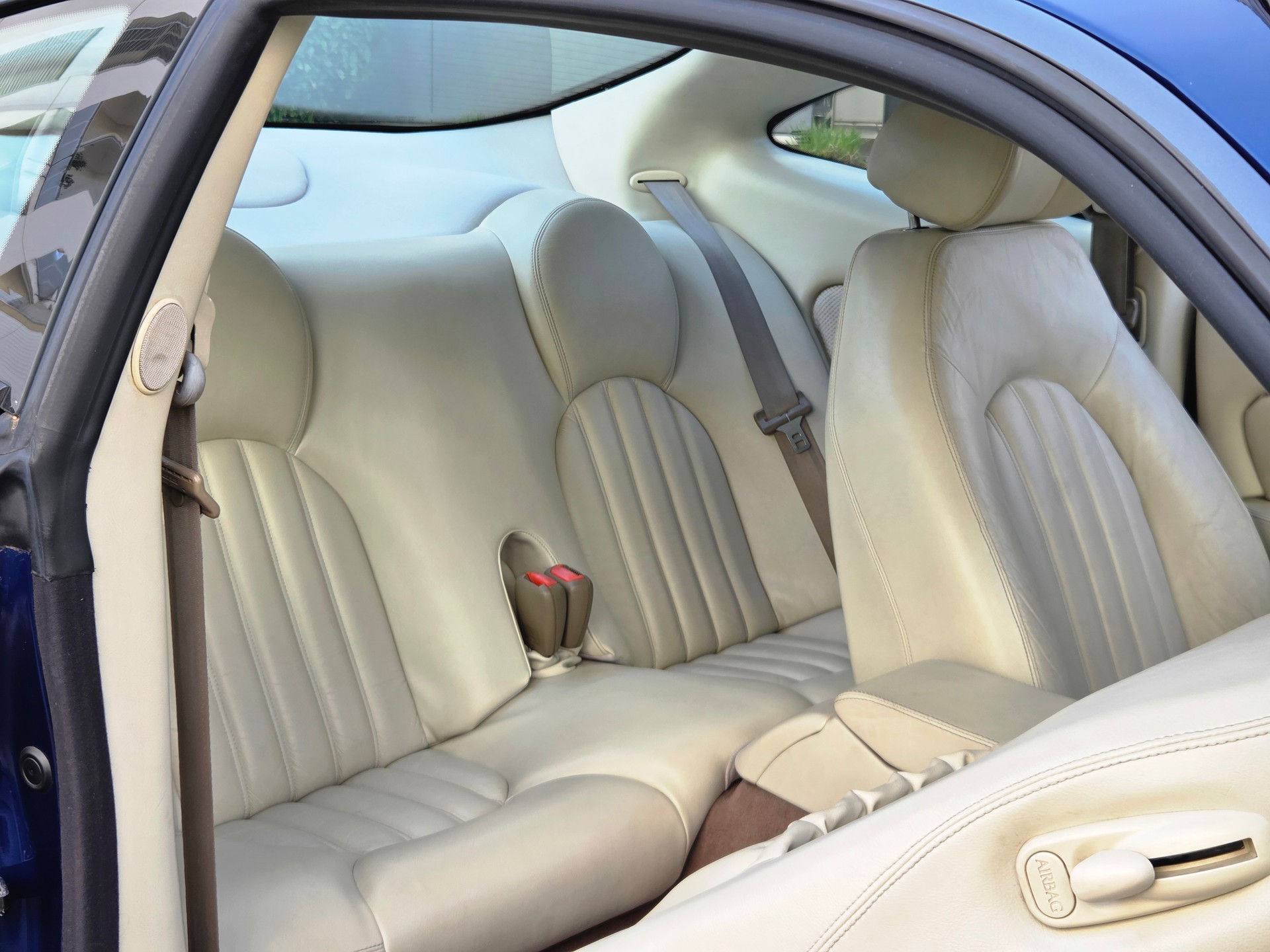 JAGUAR XK8 - voiture CH - excellent état - rare phase 2 - carnet de services - expertisée 04.2025.-image-12