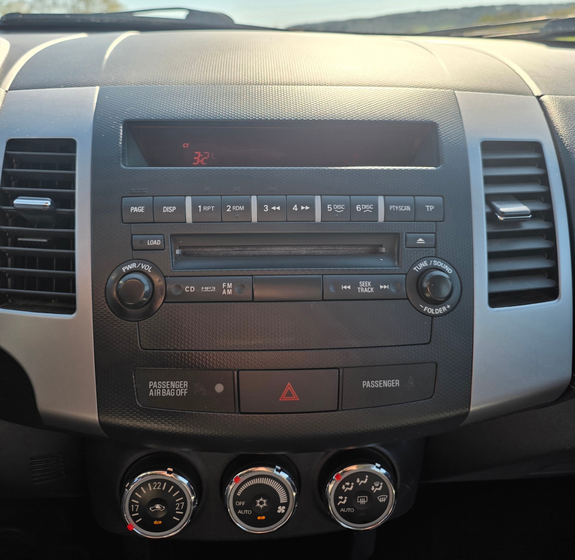 CITROEN C-Crosser 2.2 HDi VTR DCS6-image-12