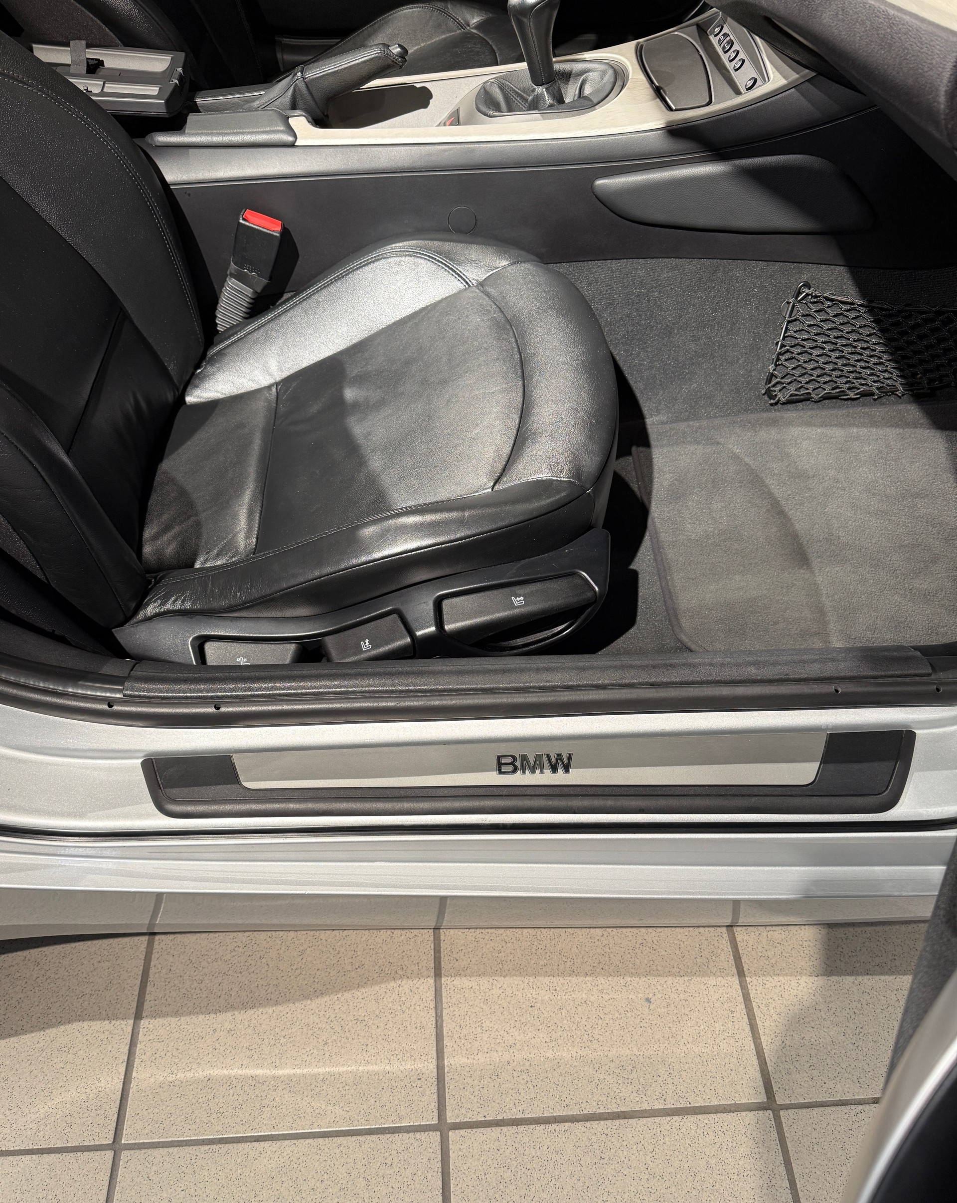 BMW Z4 2.2i Roadster-image-31