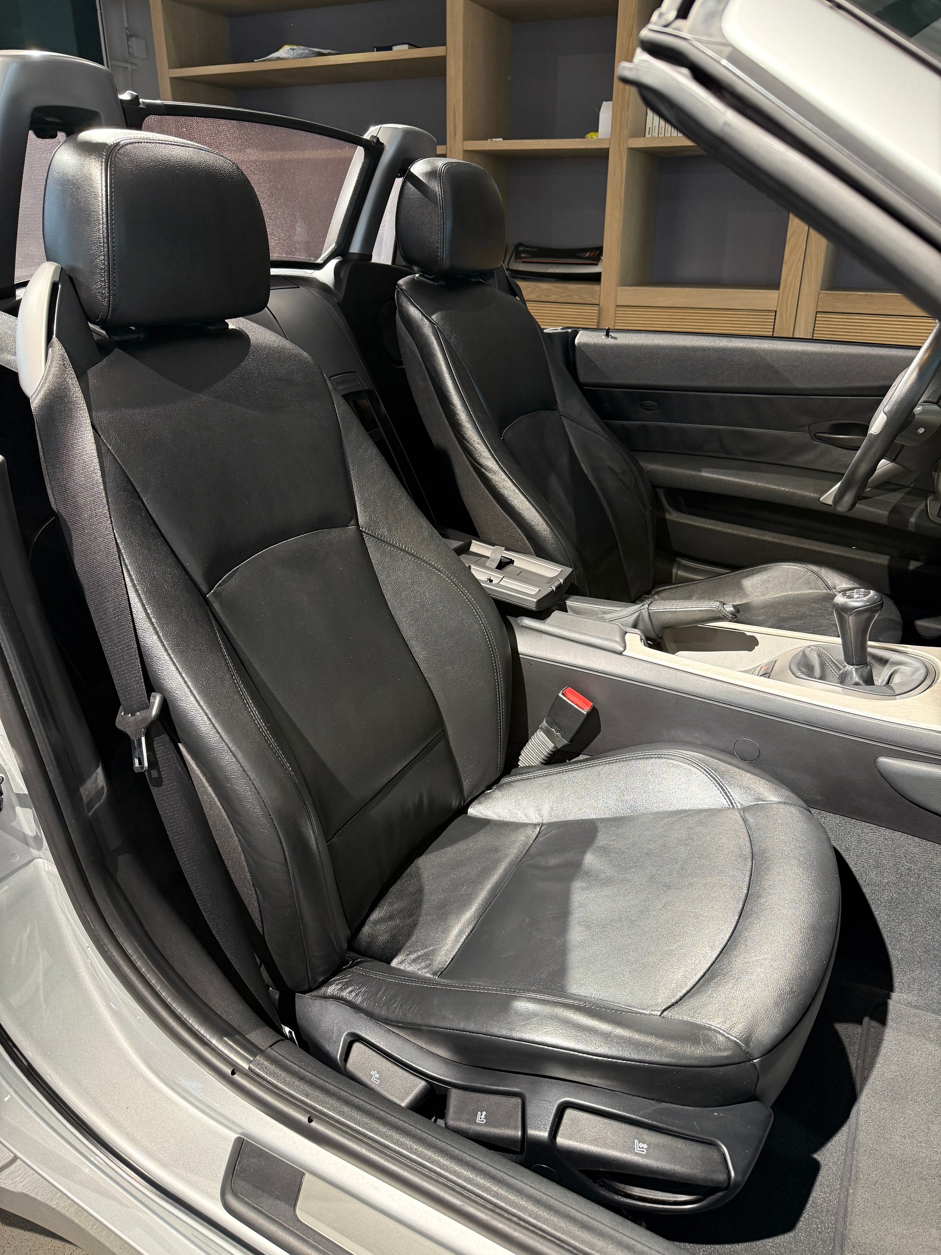 BMW Z4 2.2i Roadster-image-32