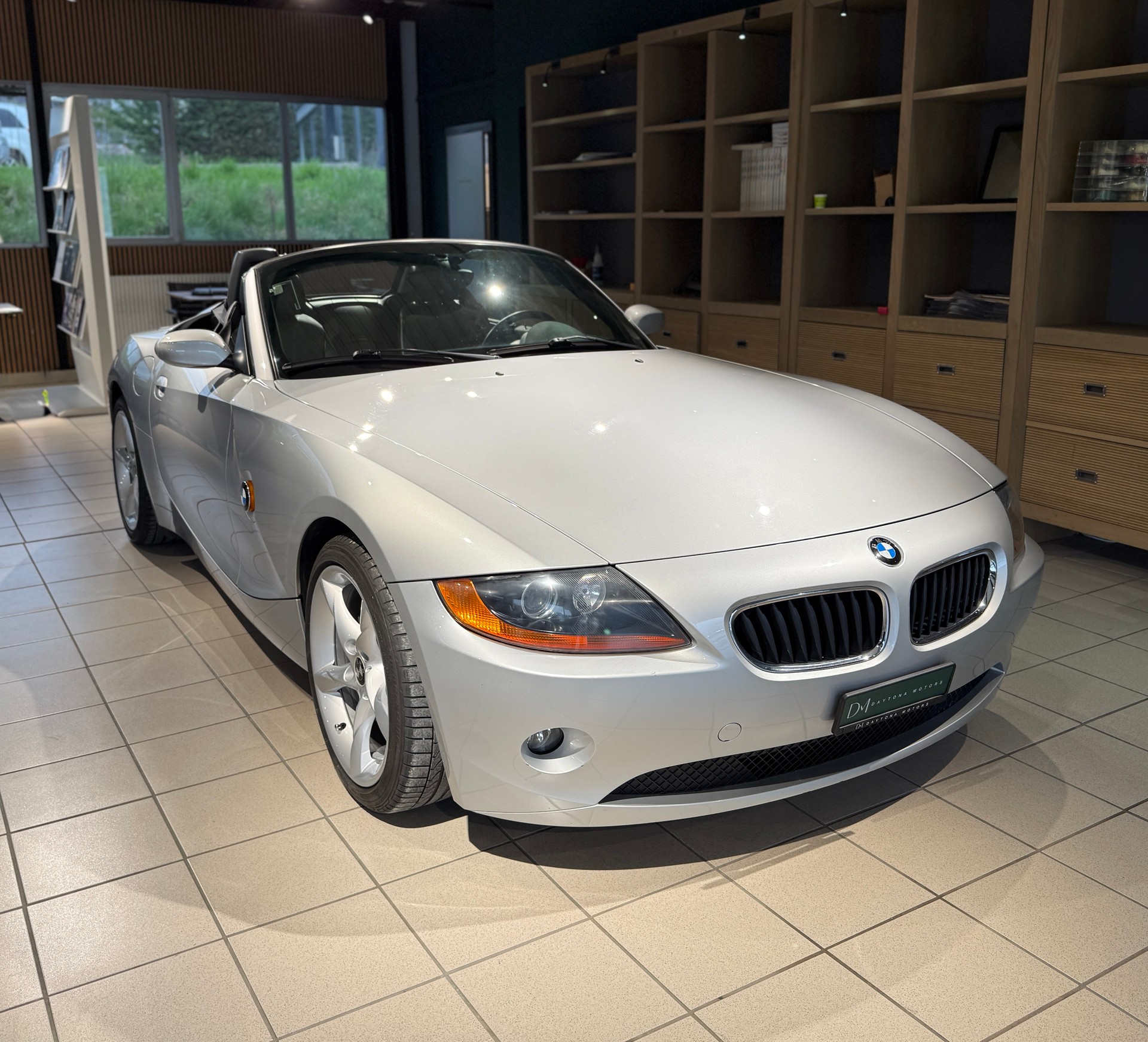 BMW Z4 2.2i Roadster-image-4