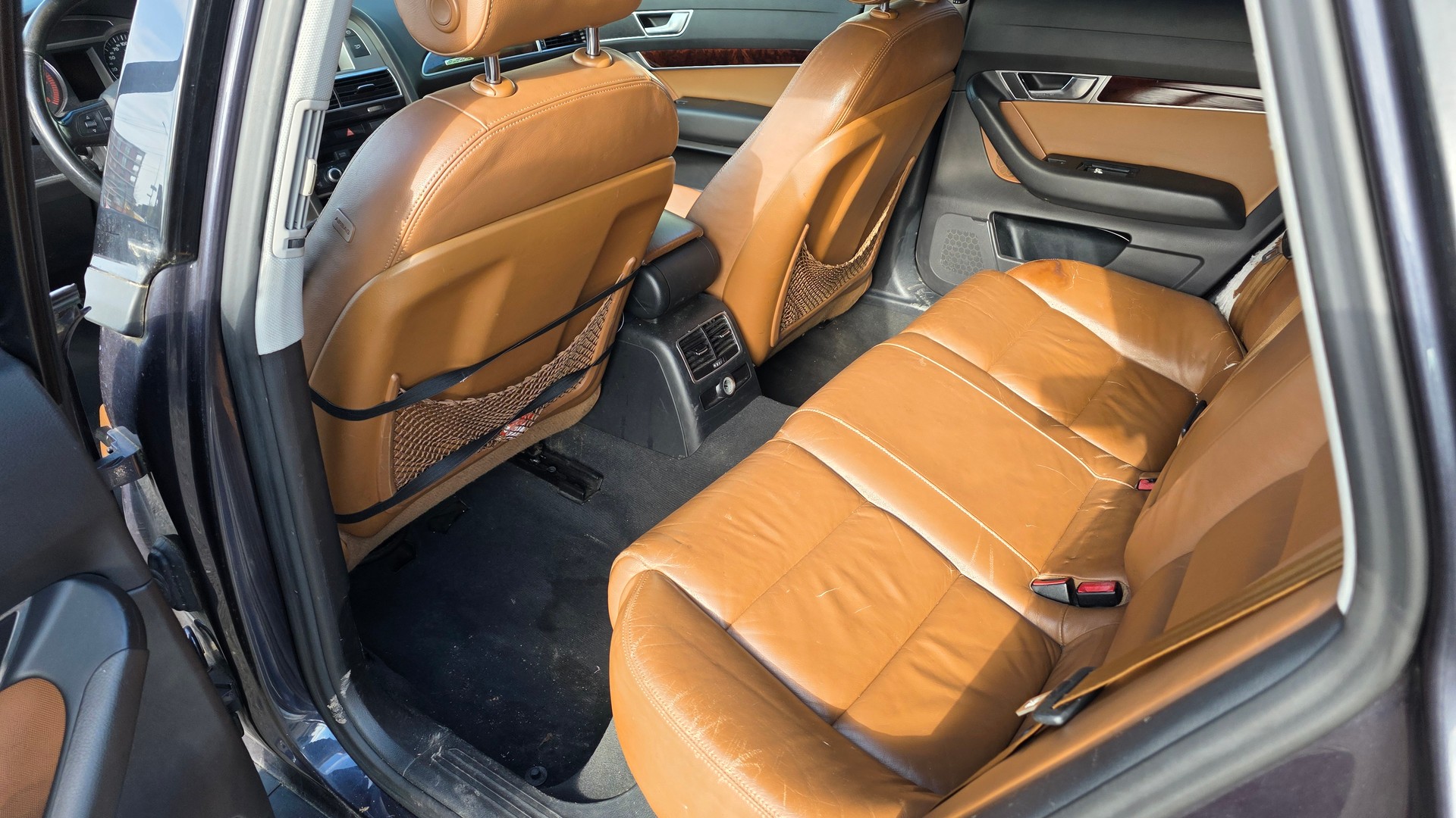 AUDI A6 Avant 3.0 V6 TDI quattro-image-9